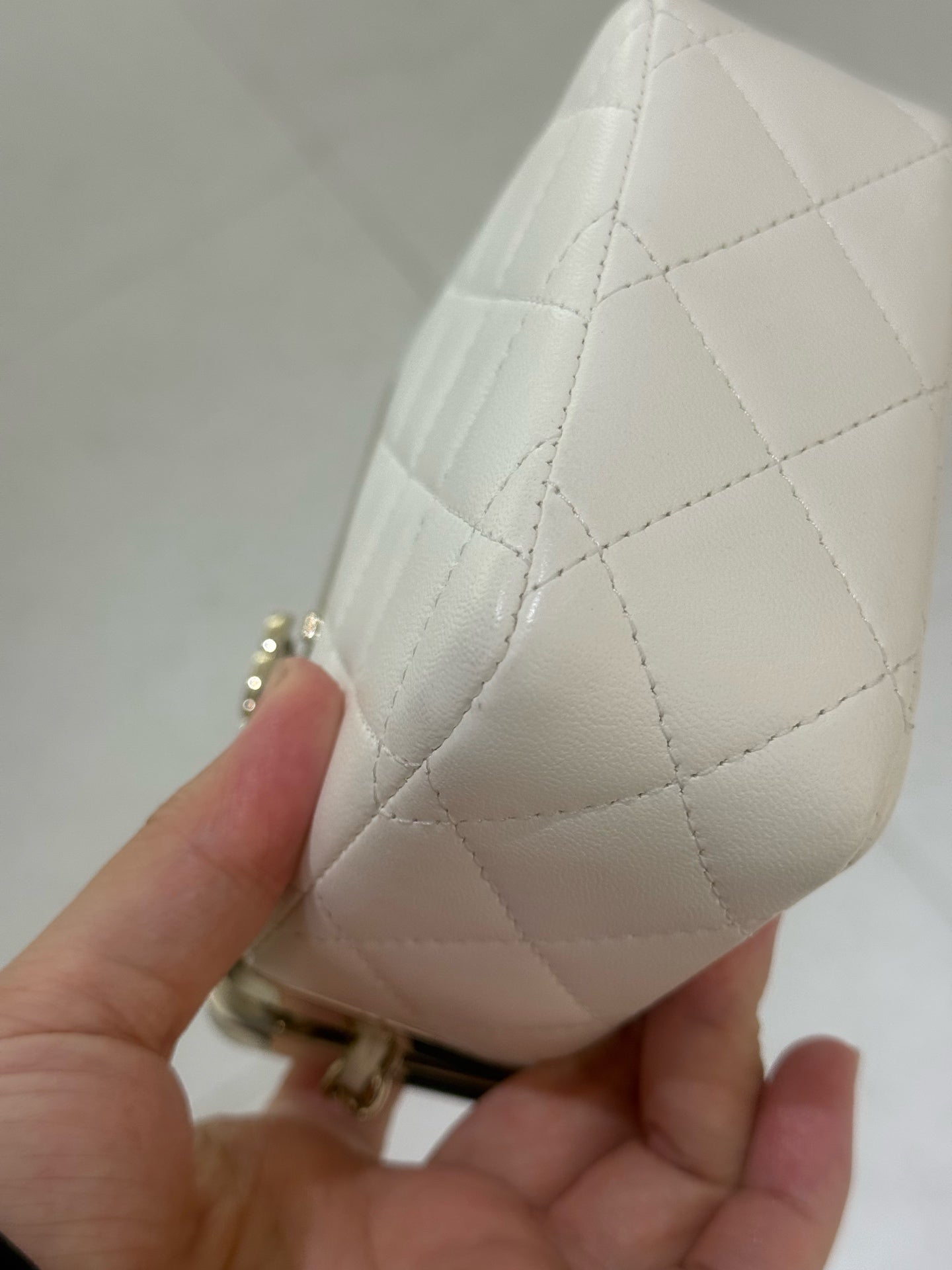 Chanel - Vanity Case - Leather - White