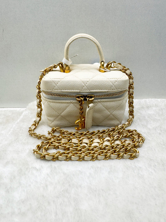 Chanel - Vanity Case - Calfskin - White - (mini)