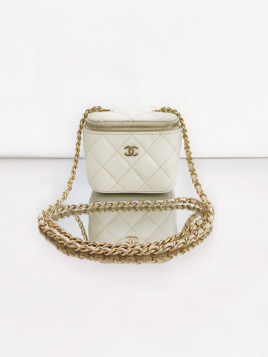 Chanel - Vanity Case - Caviar leather - Beige with Gold-Tone Hardware - (mini)