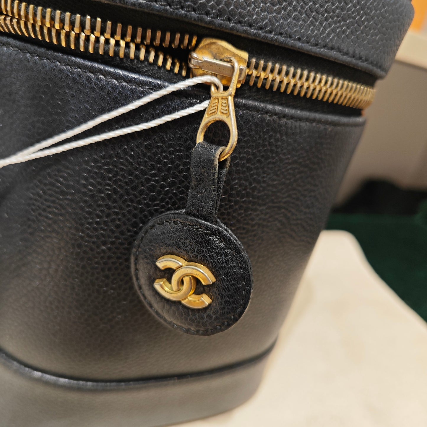 Chanel - Vanity Case - Caviar leather - Black - (Small)