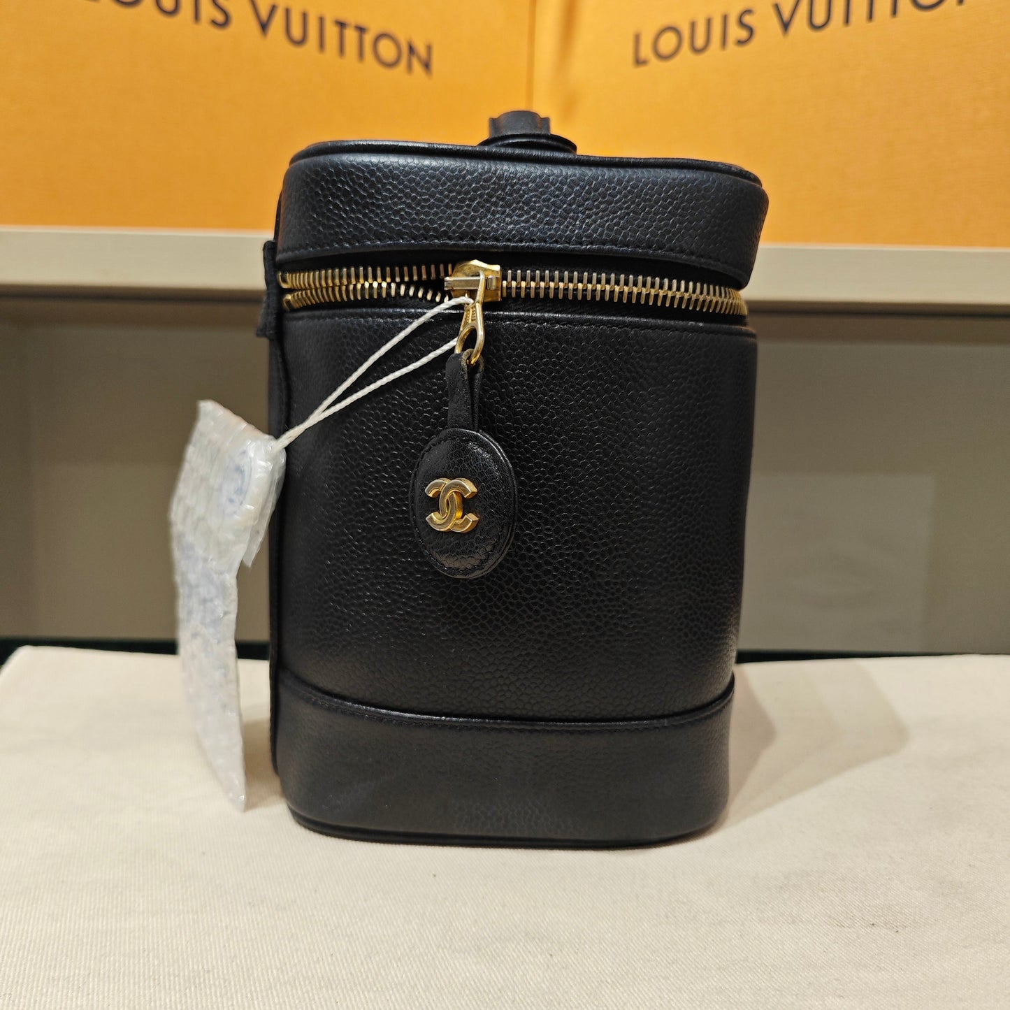 Chanel - Vanity Case - Caviar leather - Black - (Small)