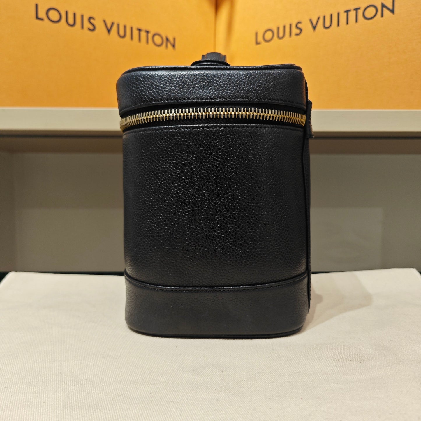 Chanel - Vanity Case - Caviar leather - Black - (Small)