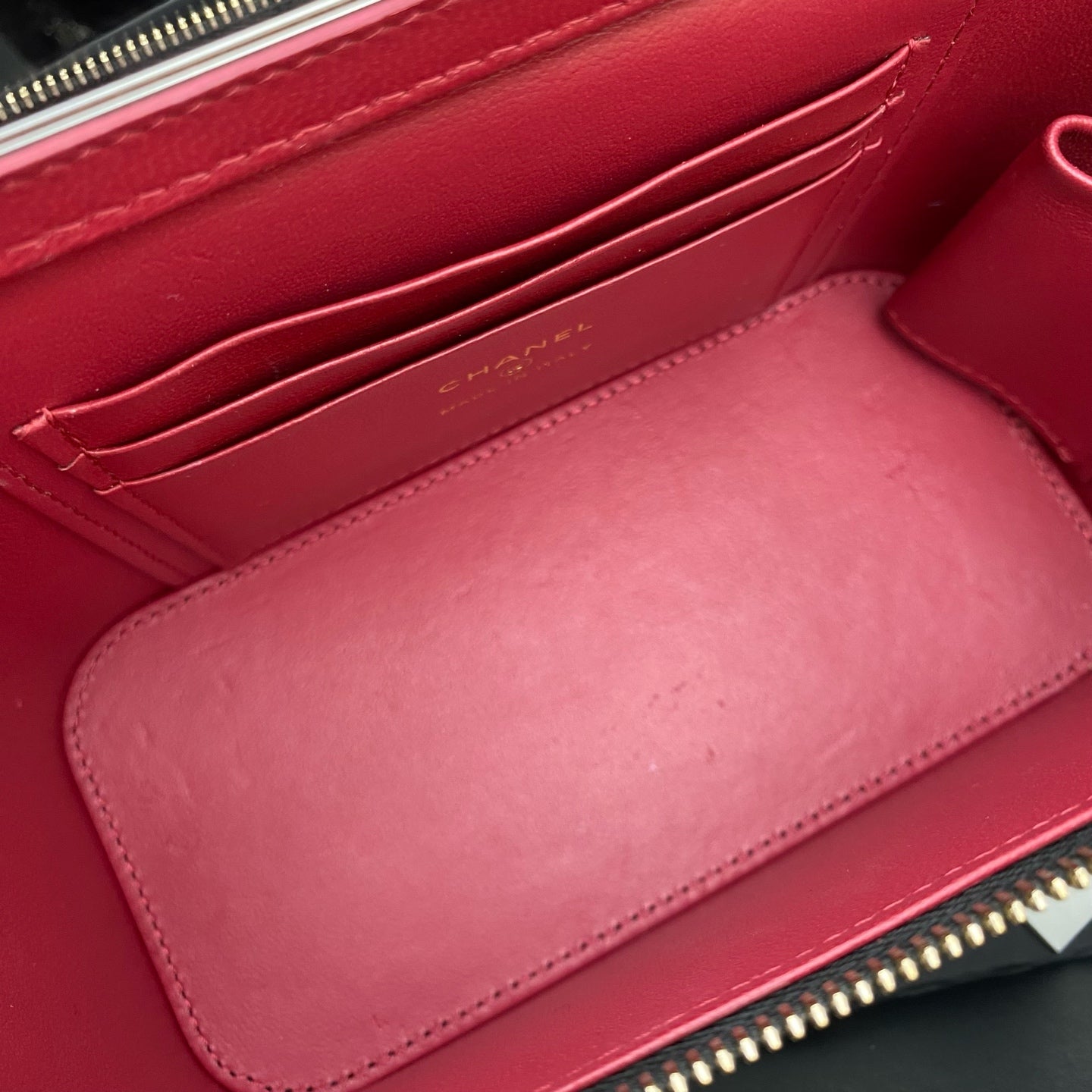 Chanel - Vanity Case - Lambskin leather - Black - (mini)