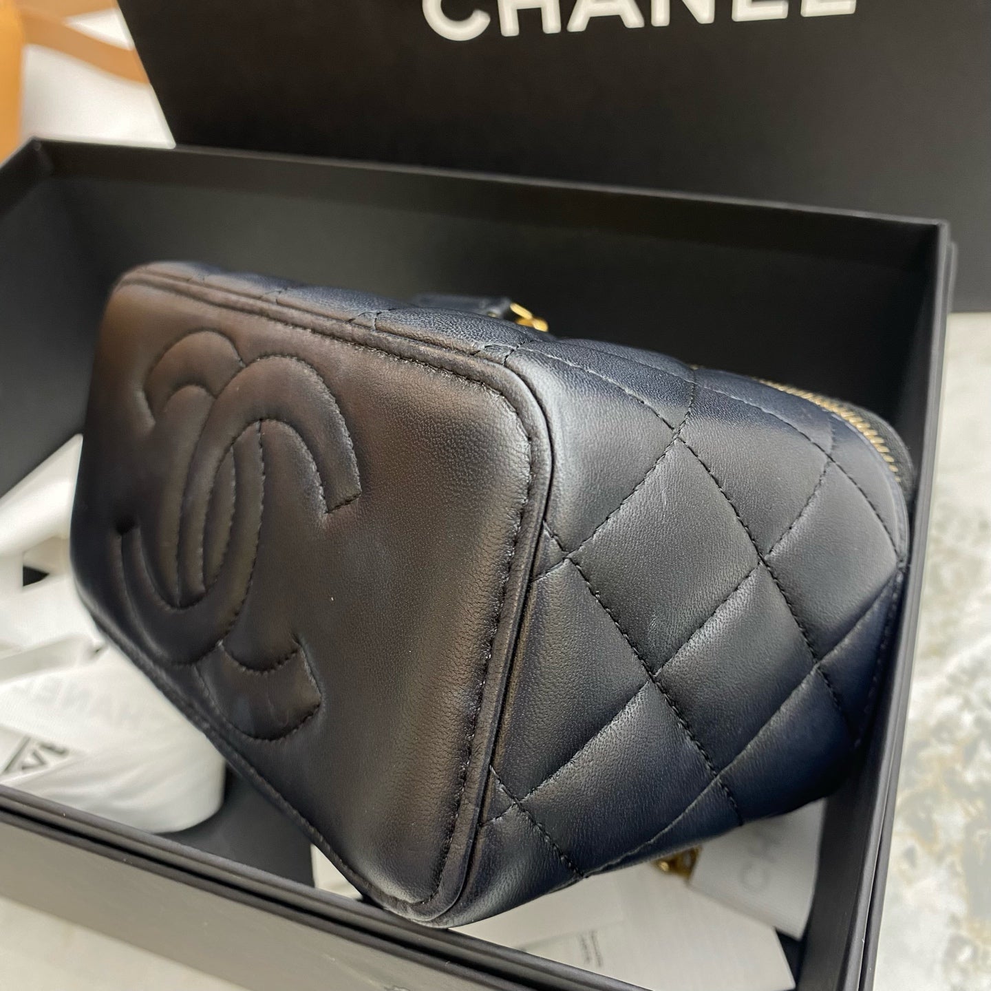 Chanel - Vanity Case - Lambskin leather - Black - (mini)