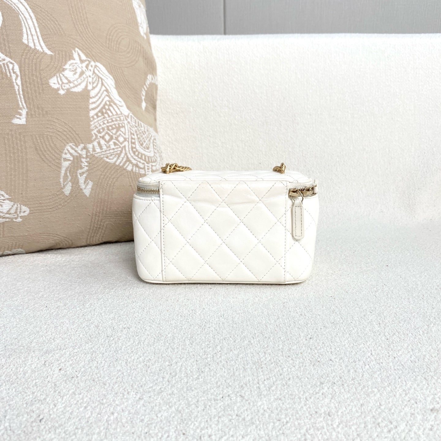 Chanel - Vanity Case - Lambskin leather - White - (mini)