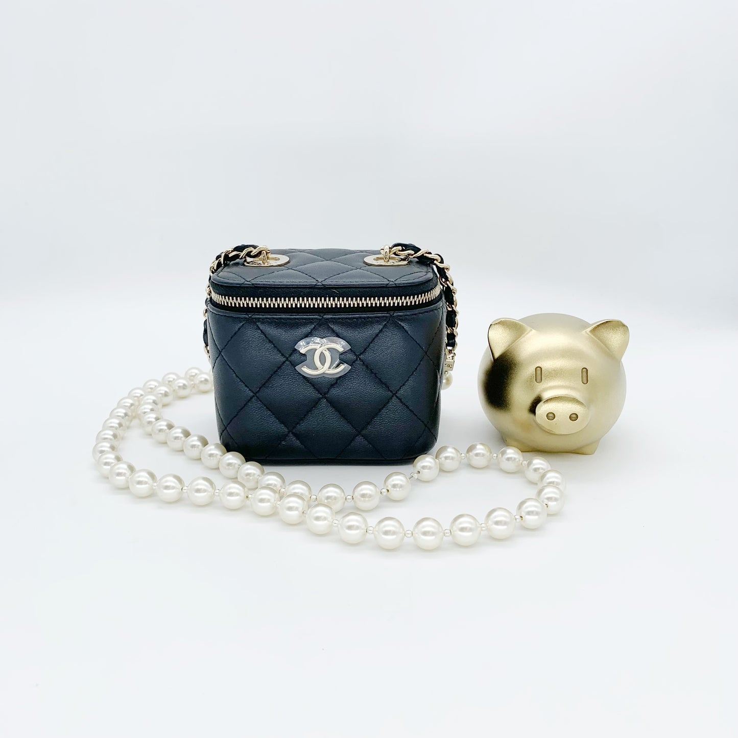 Chanel - Vanity Case - Leather - Black - (mini)