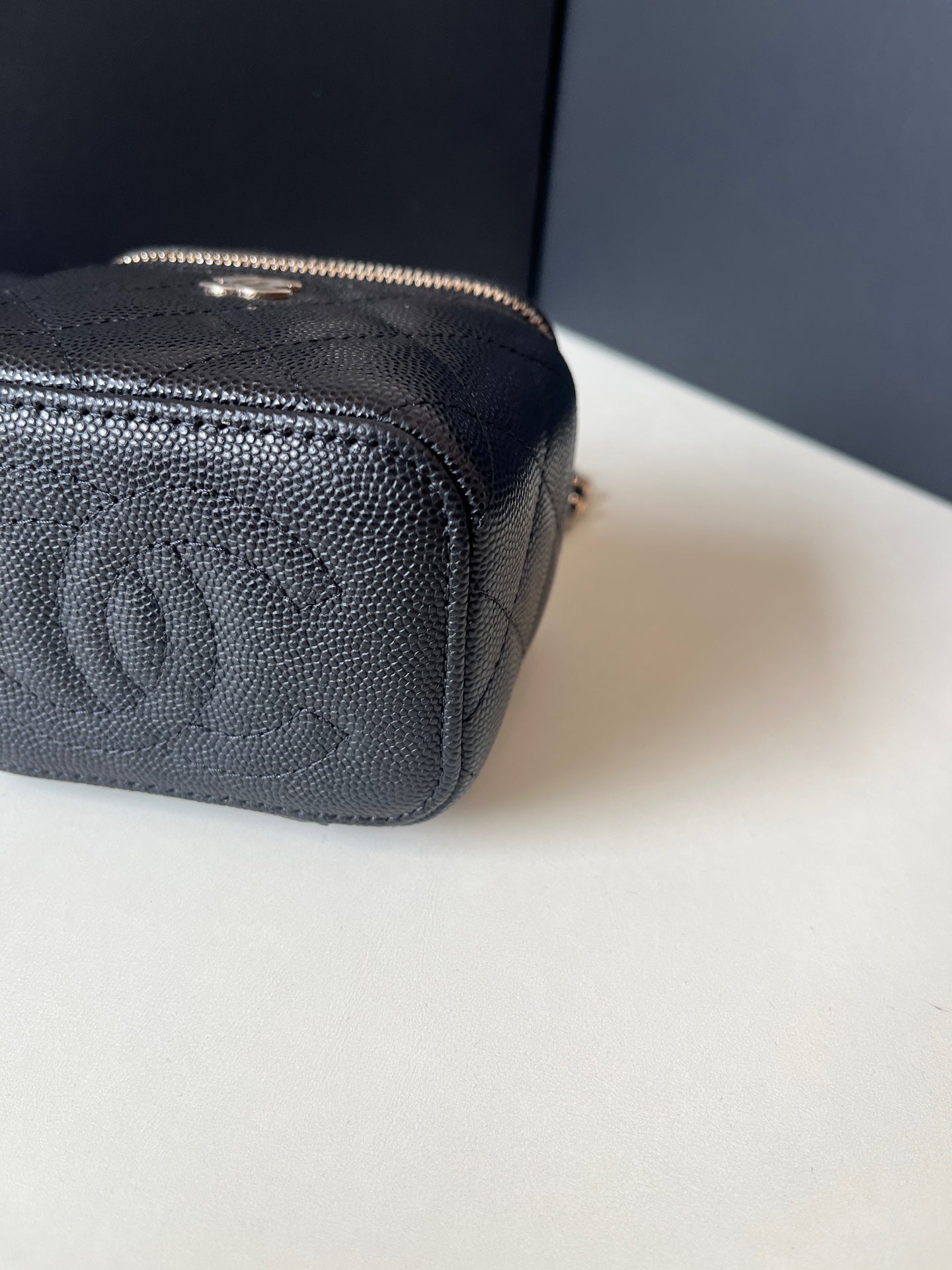 Chanel - Vanity Case - Leather - Black - (mini)