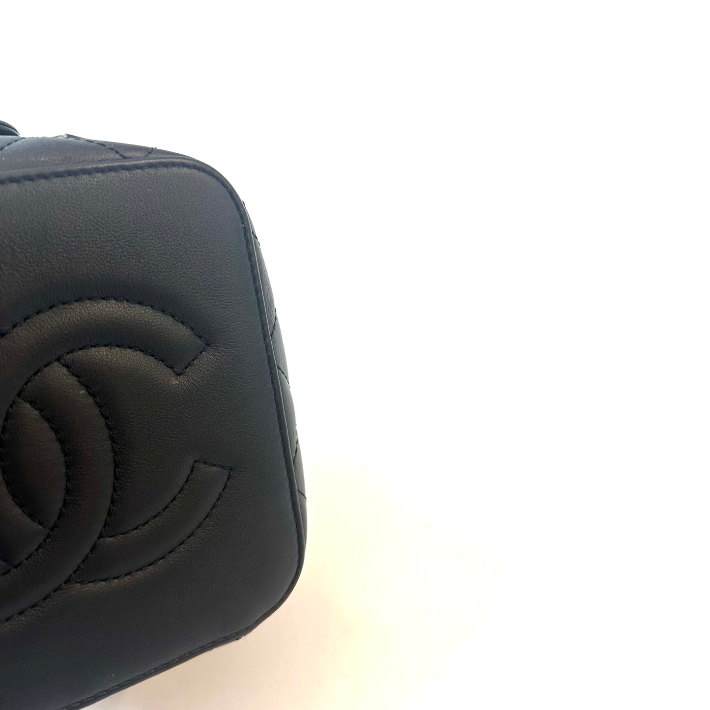 Chanel - Vanity Case - Leather - Black - (mini)