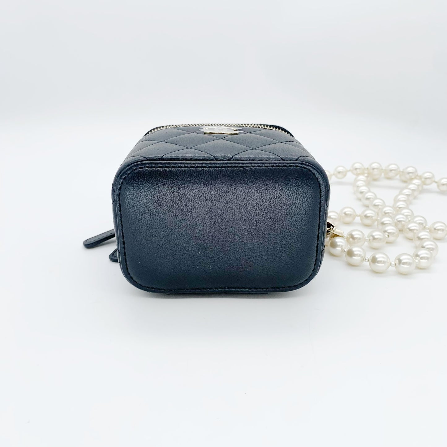Chanel - Vanity Case - Leather - Black - (mini)