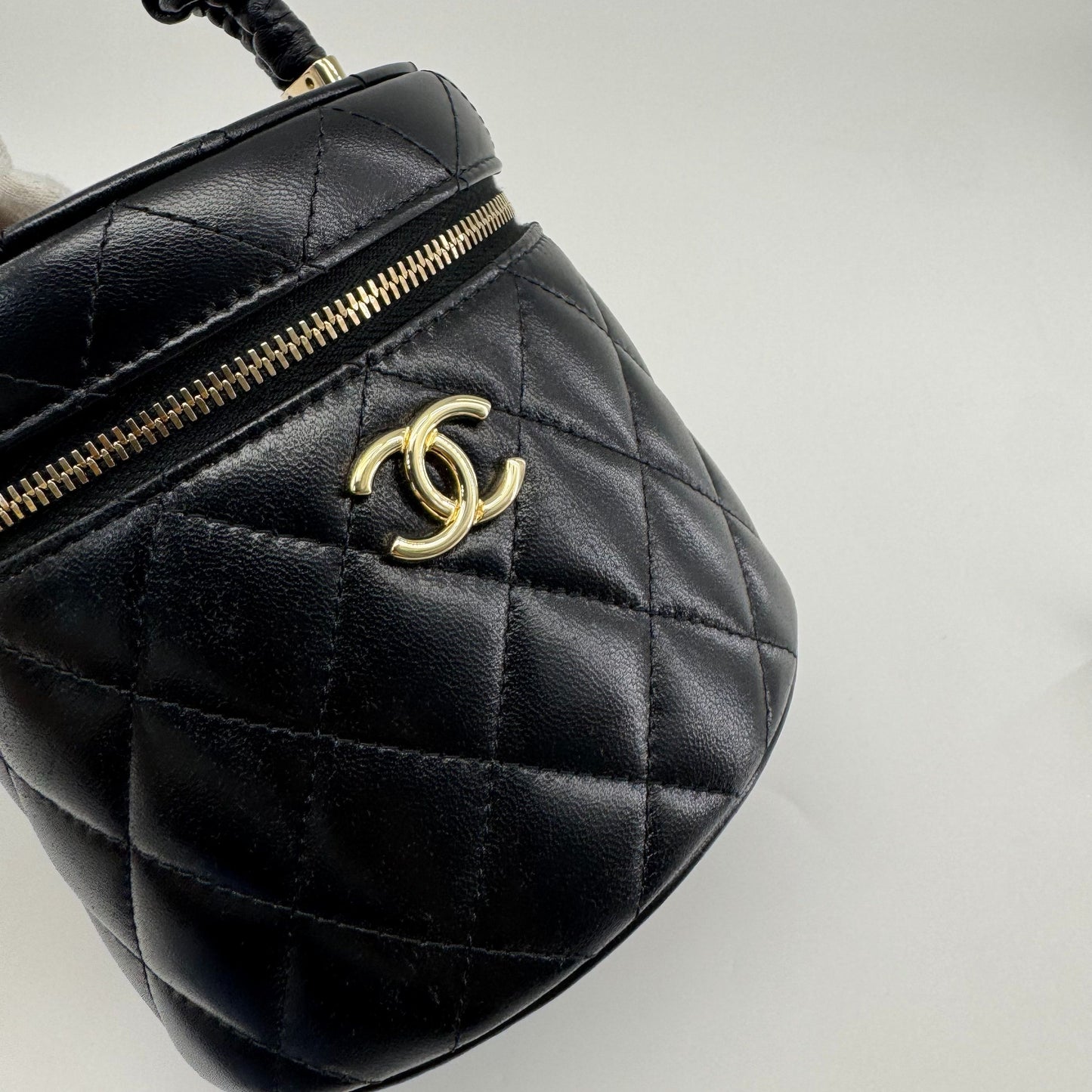 Chanel - Vanity Case - Leather - Black - (mini)