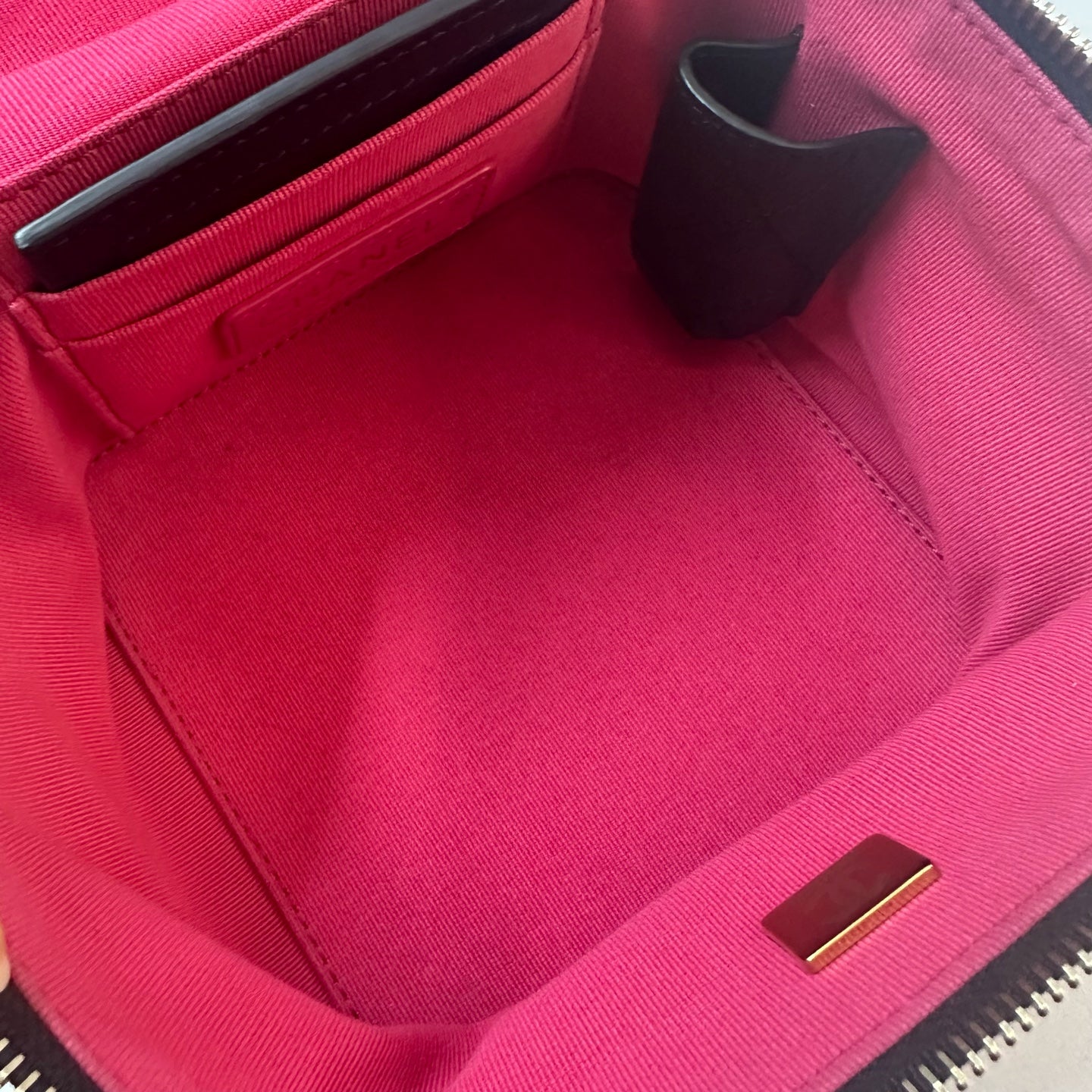 Chanel - Vanity Case - Leather - Black - (mini)