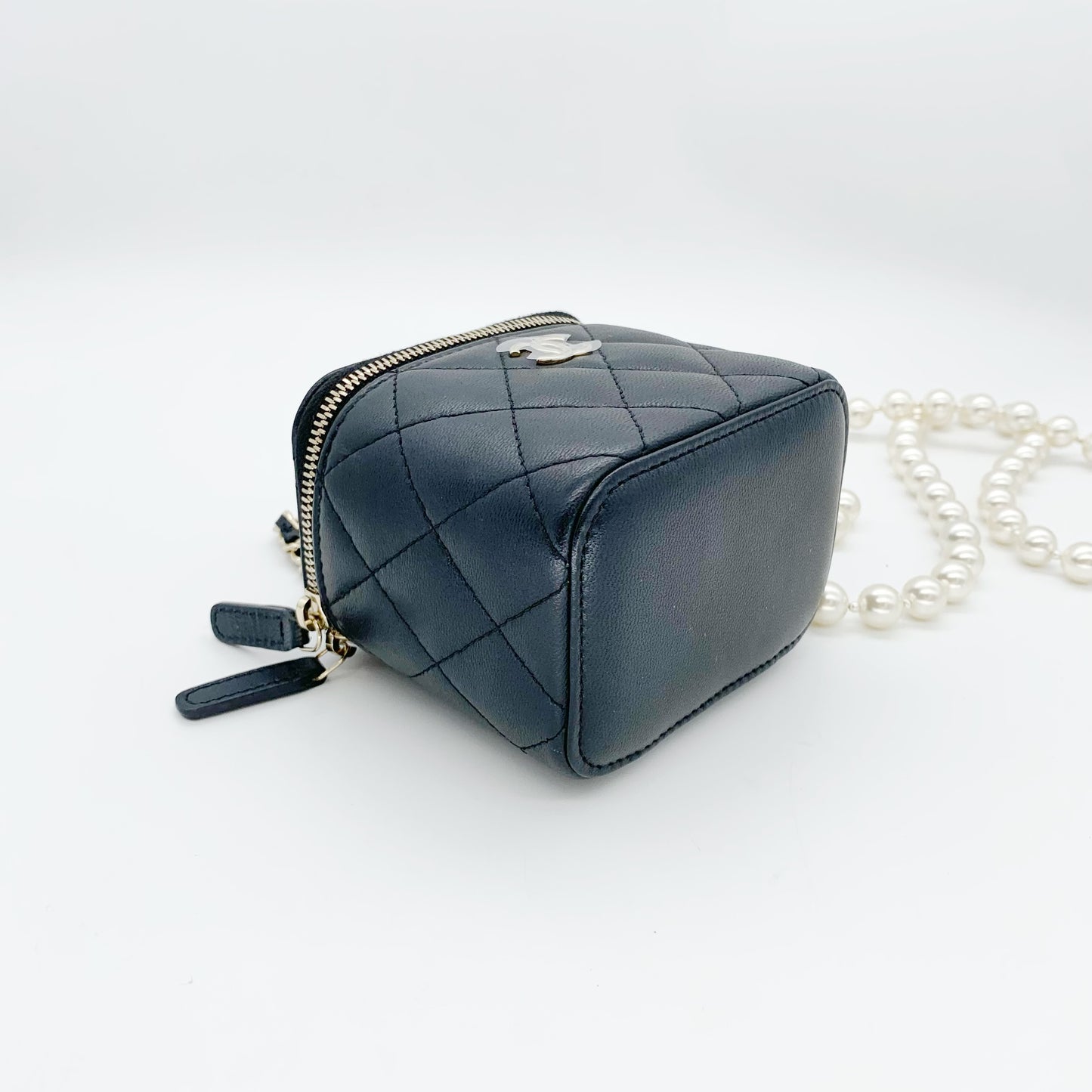 Chanel - Vanity Case - Leather - Black - (mini)