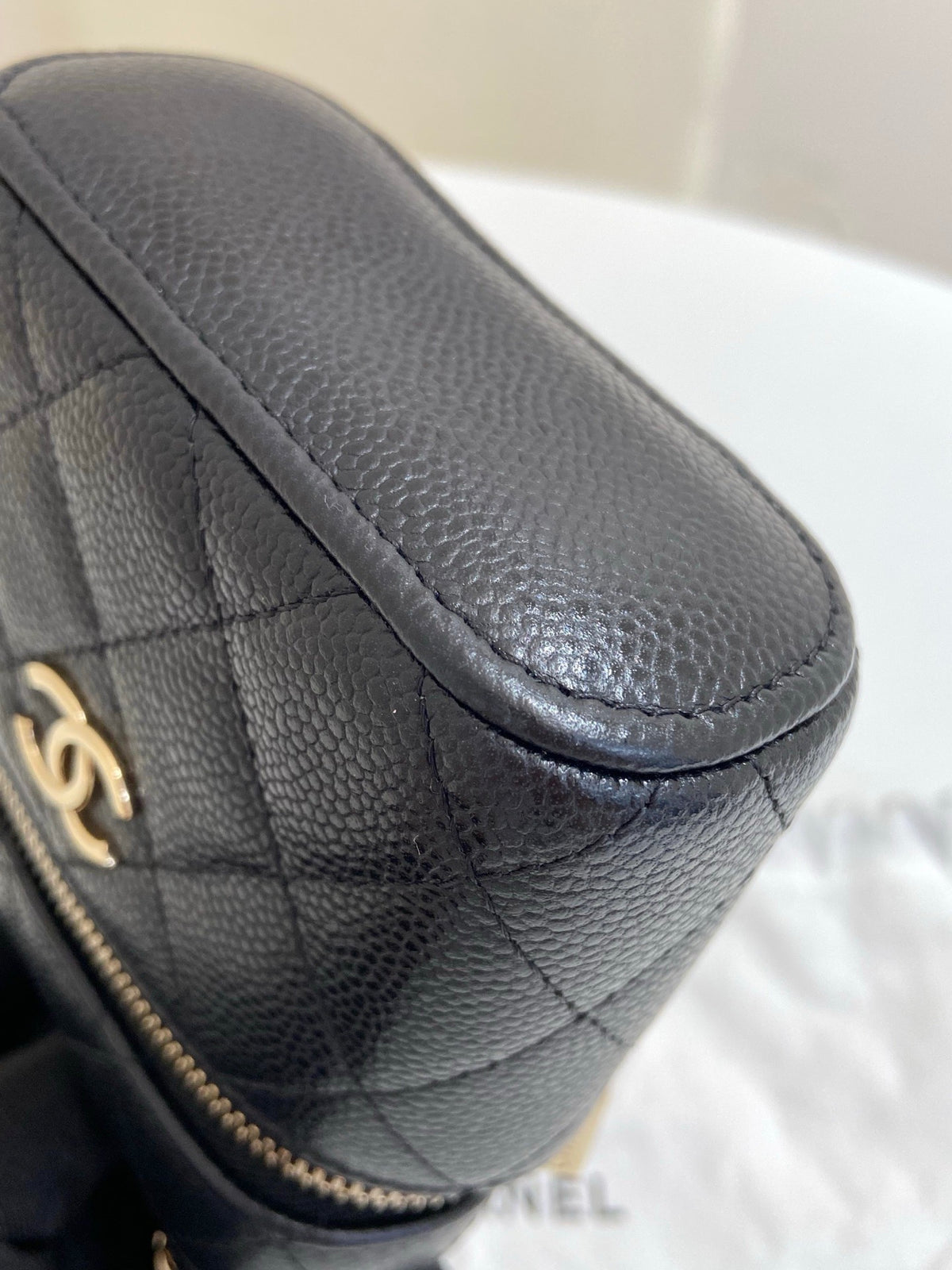 Chanel - Vanity Case - Leather - Black - (mini)
