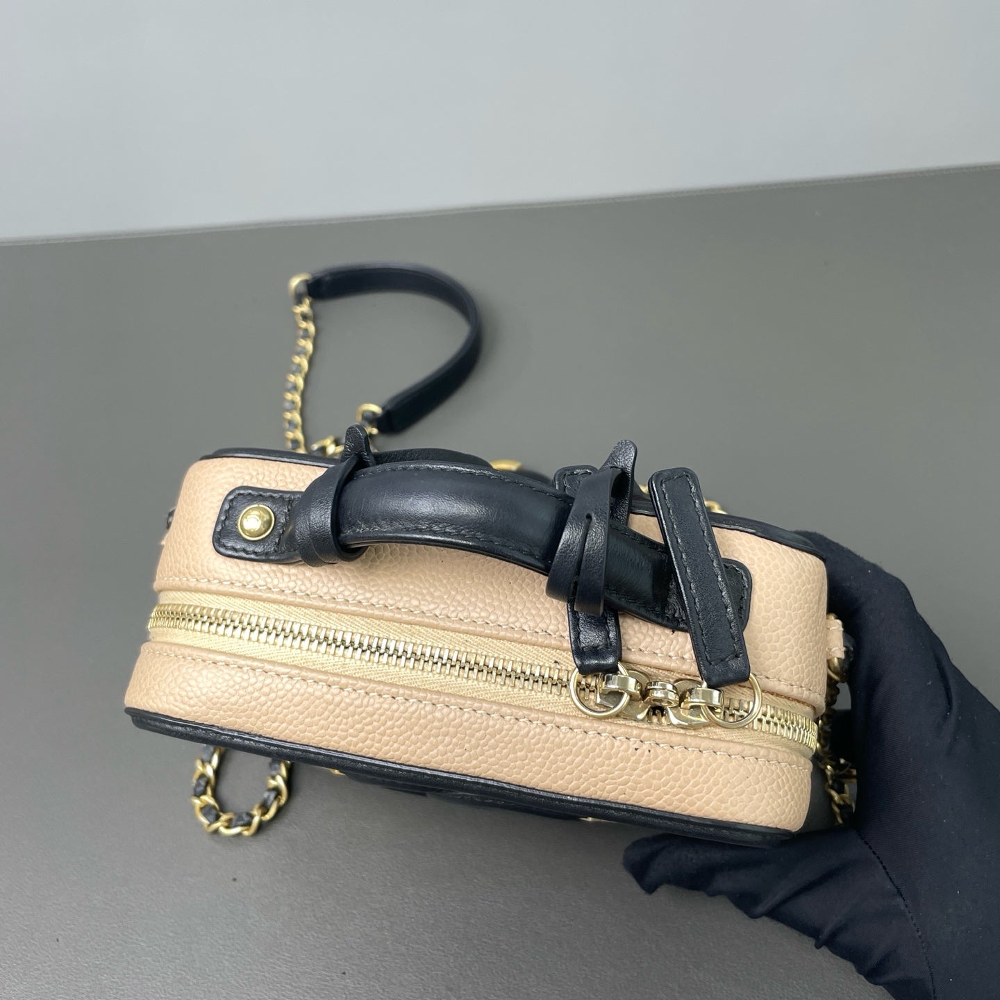 Chanel - Vanity Case - Leather - Multicolour - (mini)