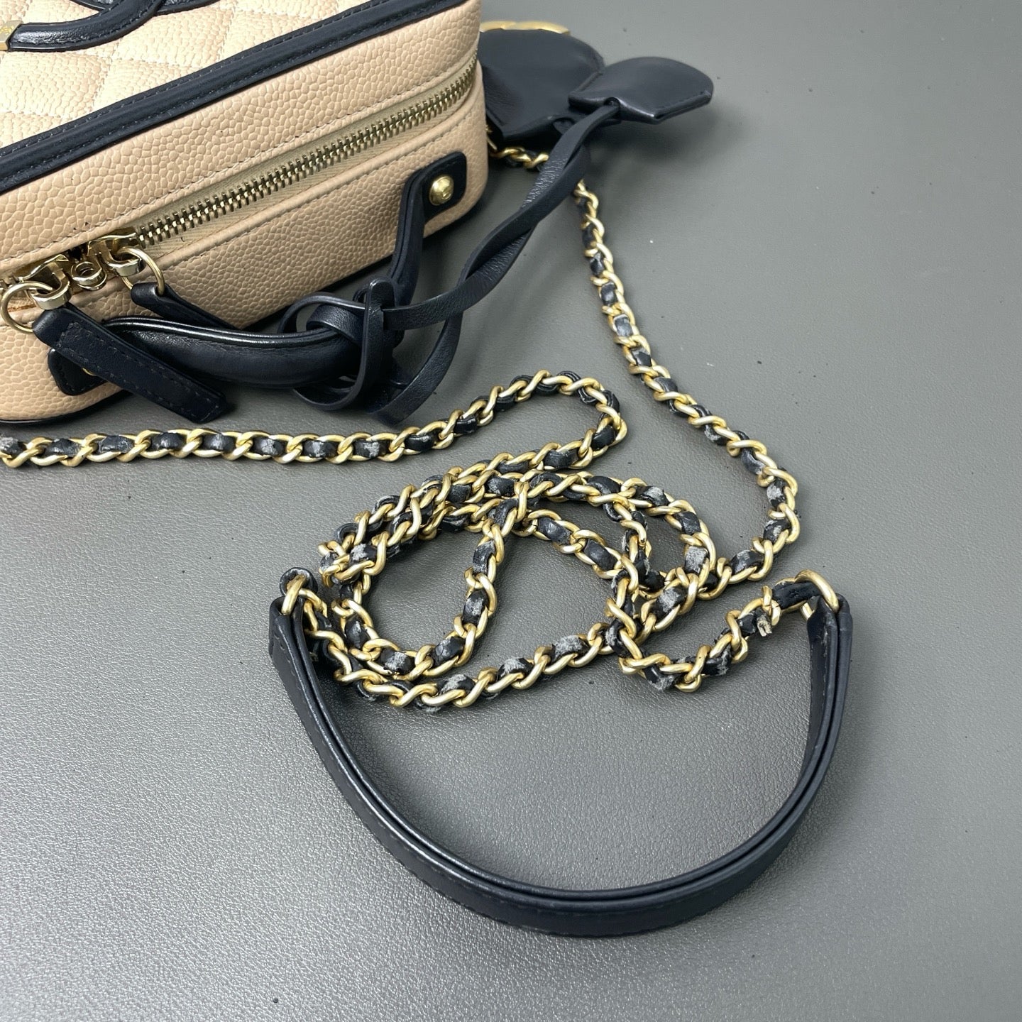 Chanel - Vanity Case - Leather - Multicolour - (mini)