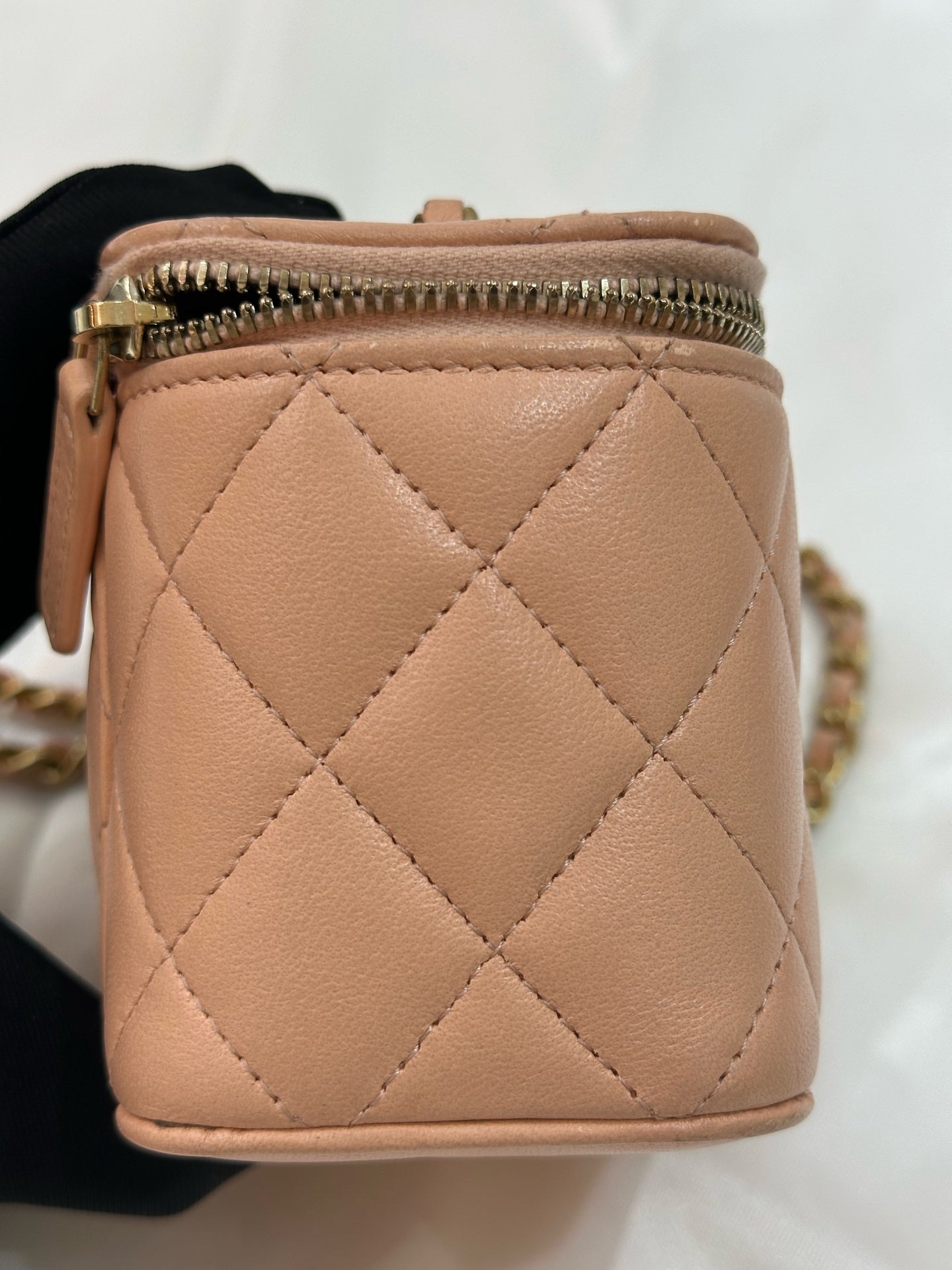 Chanel - Vanity Case - Leather - Orange - (mini)