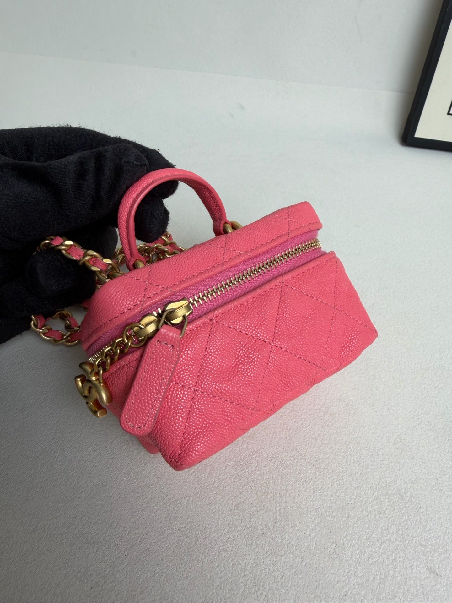 Chanel - Vanity Case - Leather - Pink - (mini)