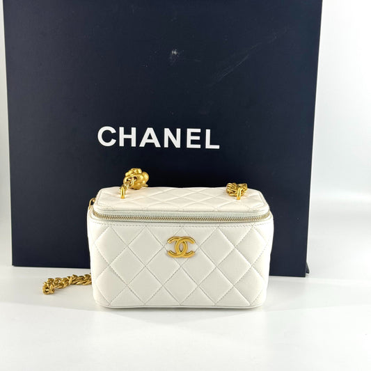 Chanel - Vanity Case - Leather - White - (mini)