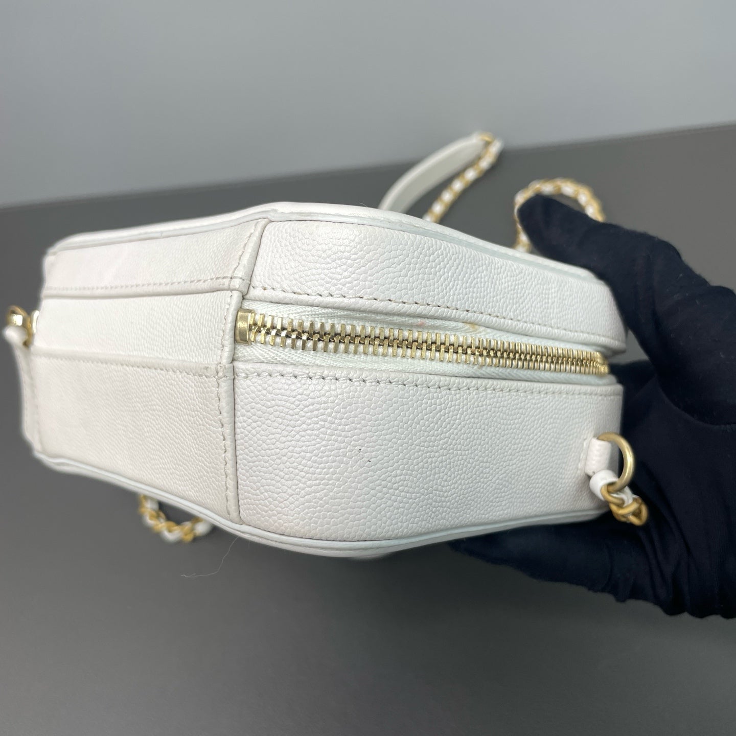 Chanel - Vanity Case - Leather - White - (small)