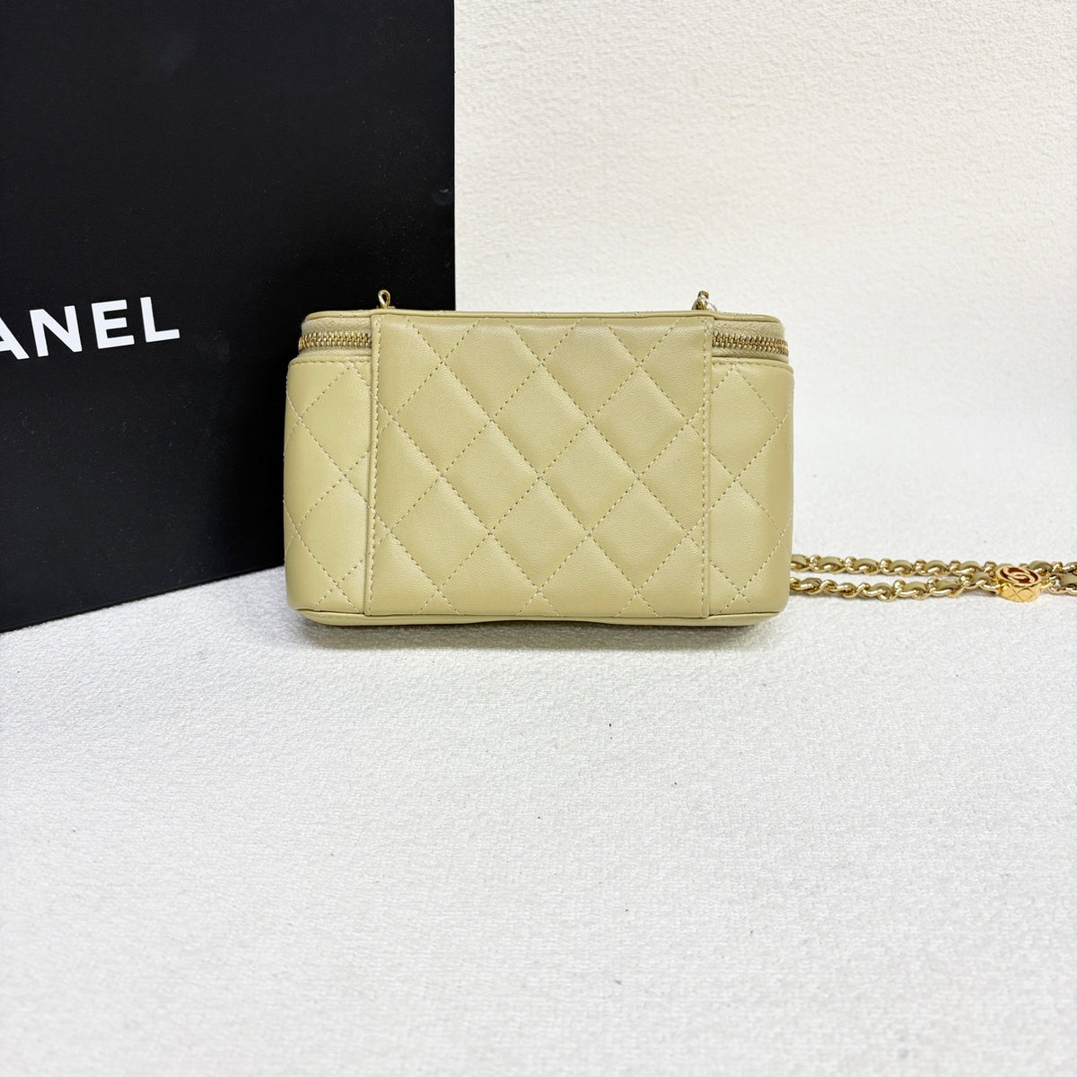 Chanel - Vanity Case - Leather - Yellow - (mini)