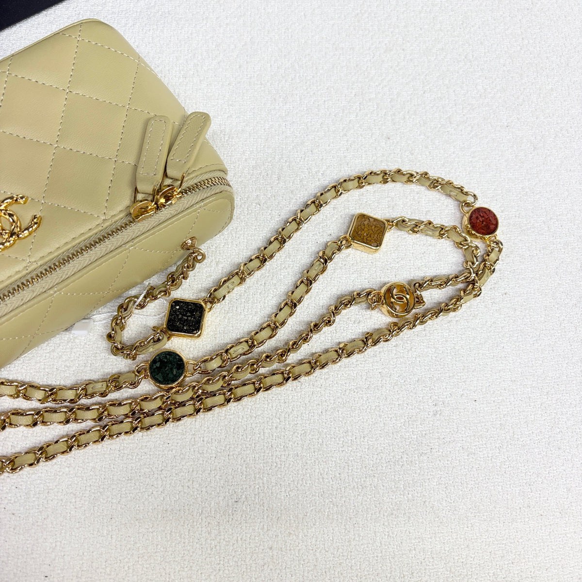 Chanel - Vanity Case - Leather - Yellow - (mini)