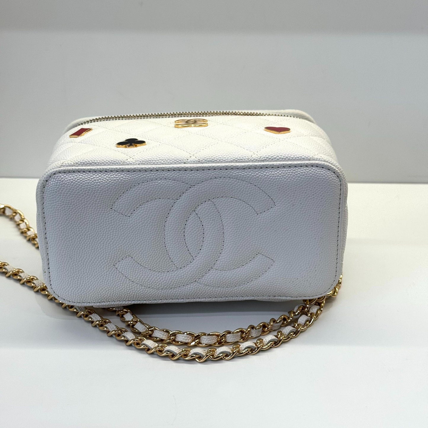 Chanel - Vanity Case - Pebbled calfskin leather - White with Gold-Tone Hardware - (mini)