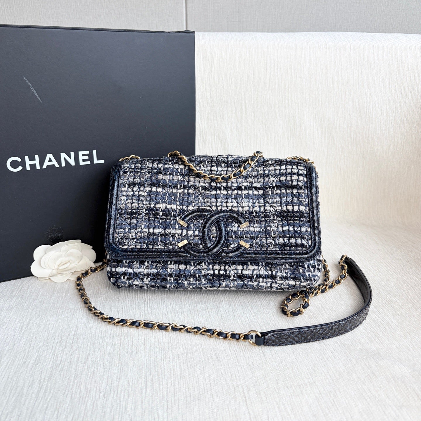 Chanel - Vanity Case - Tweed - Blue - (mini)