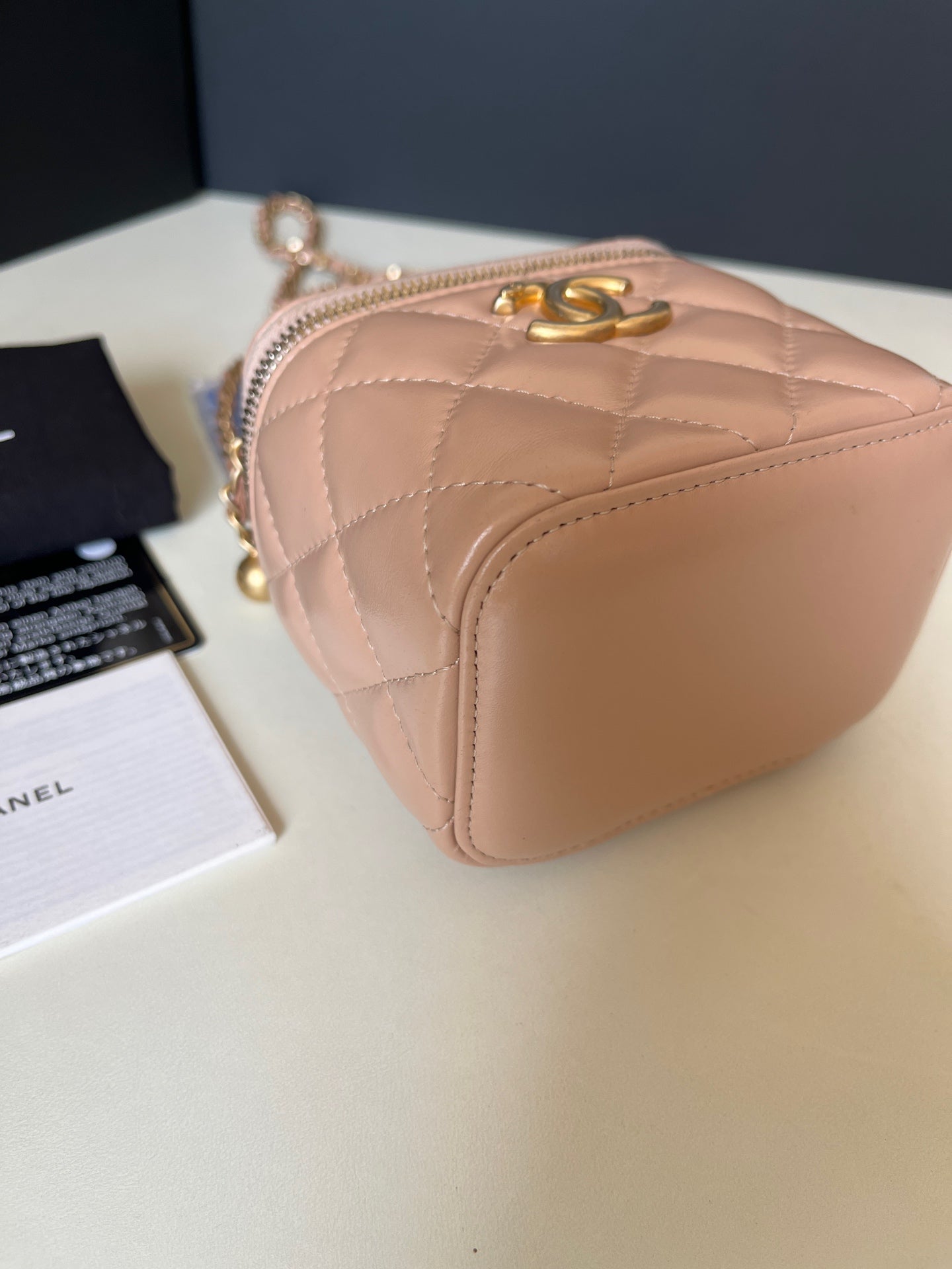 Chanel - Vanity - Leather - Beige - (mini)