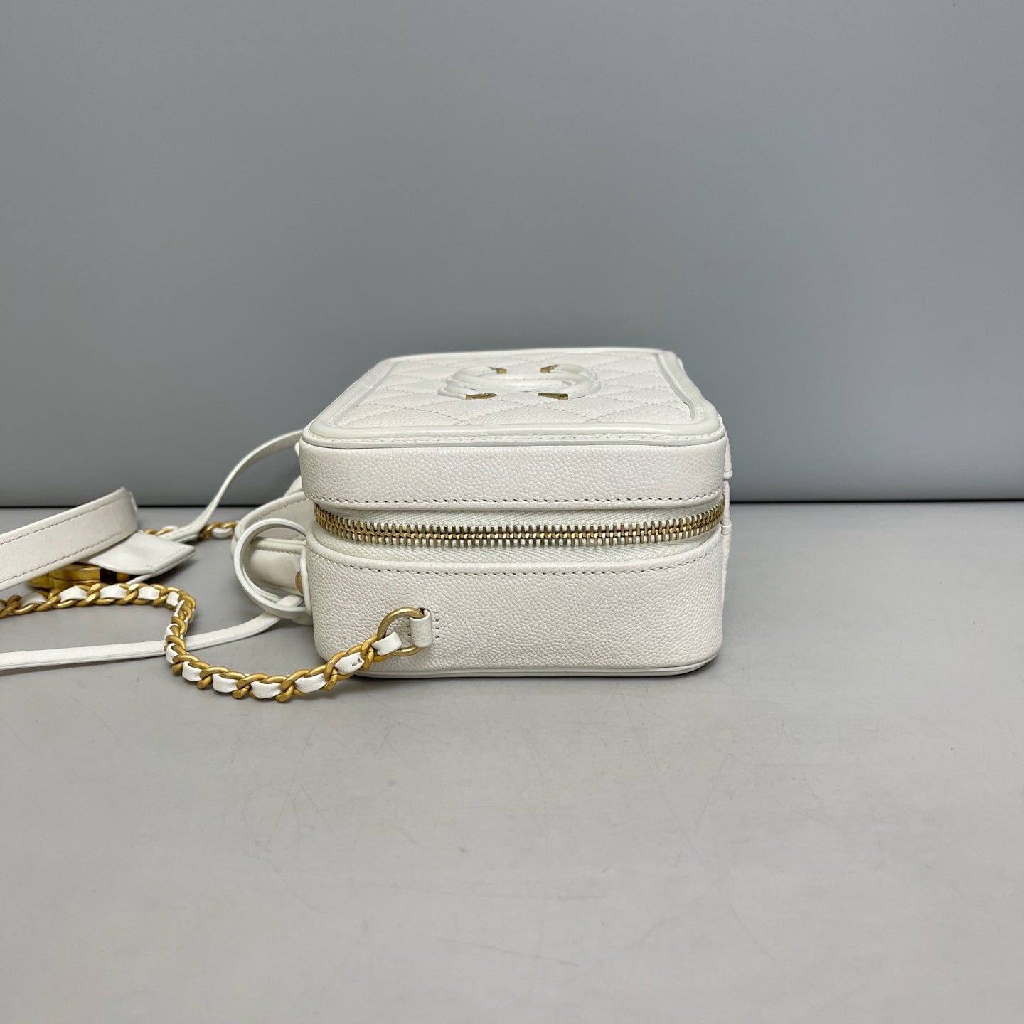 Chanel - Vanity - Leather - White - (small)
