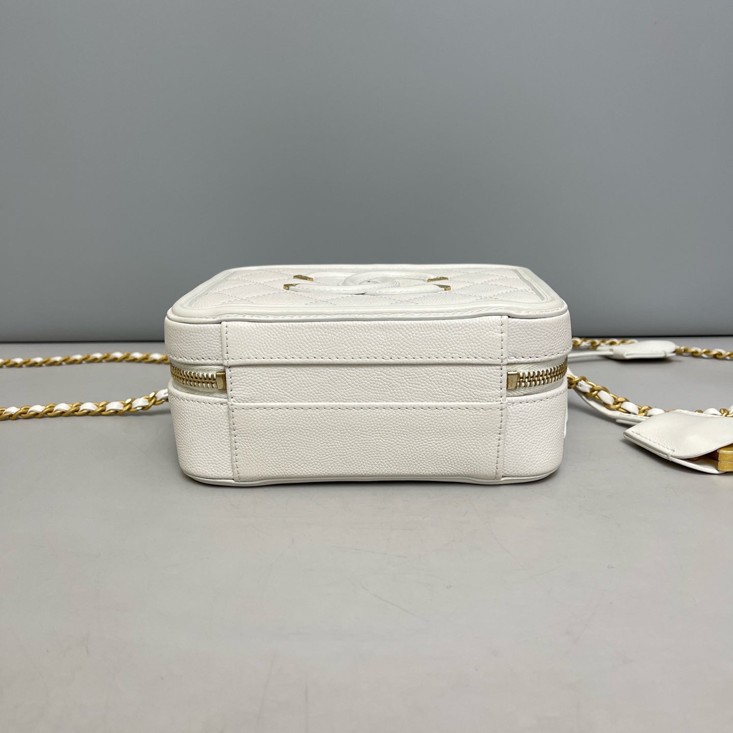 Chanel - Vanity - Leather - White - (small)