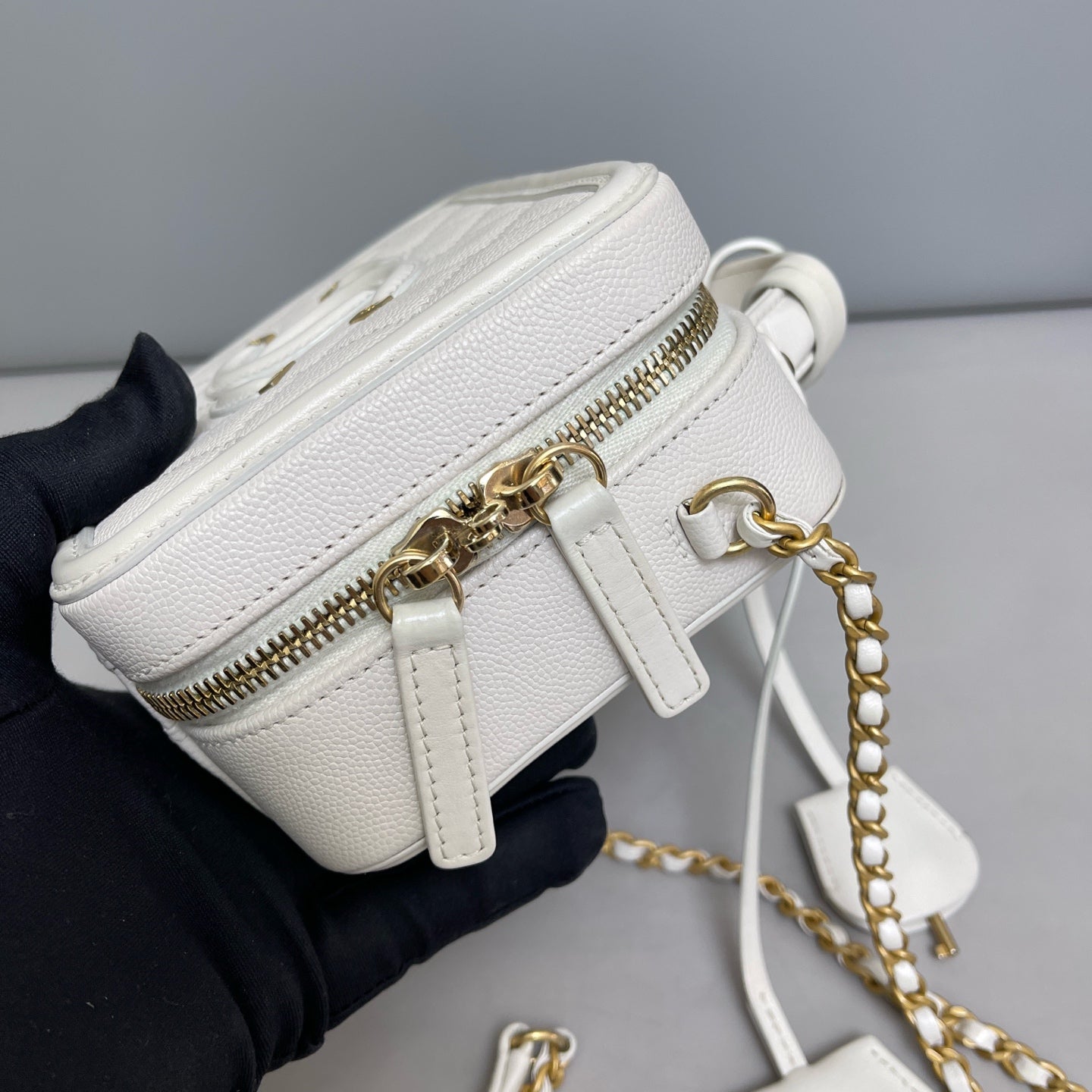 Chanel - Vanity - Leather - White - (small)