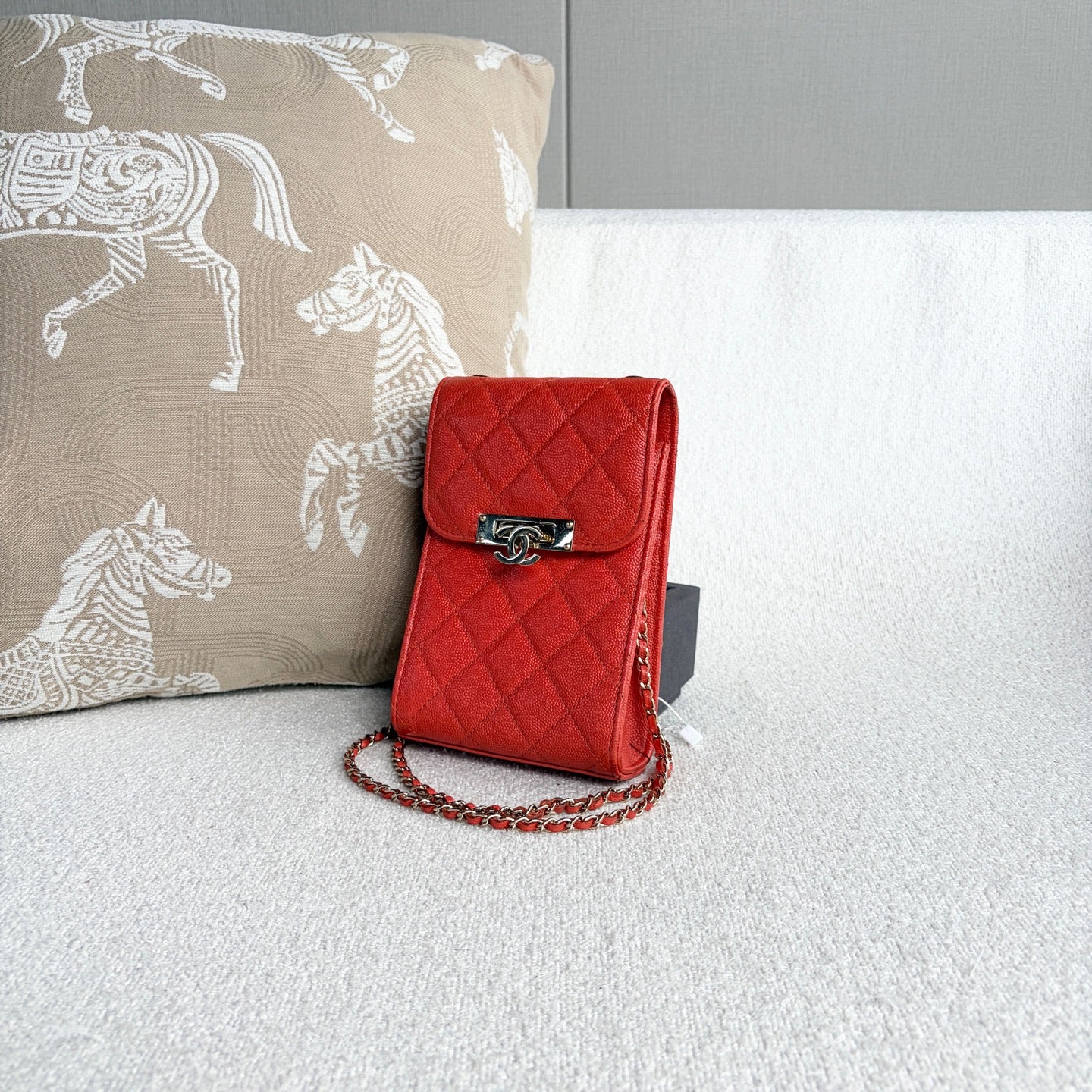 Chanel - Vertical Phone Holder with Chain - Grained calfskin leather - Orange - (mini)
