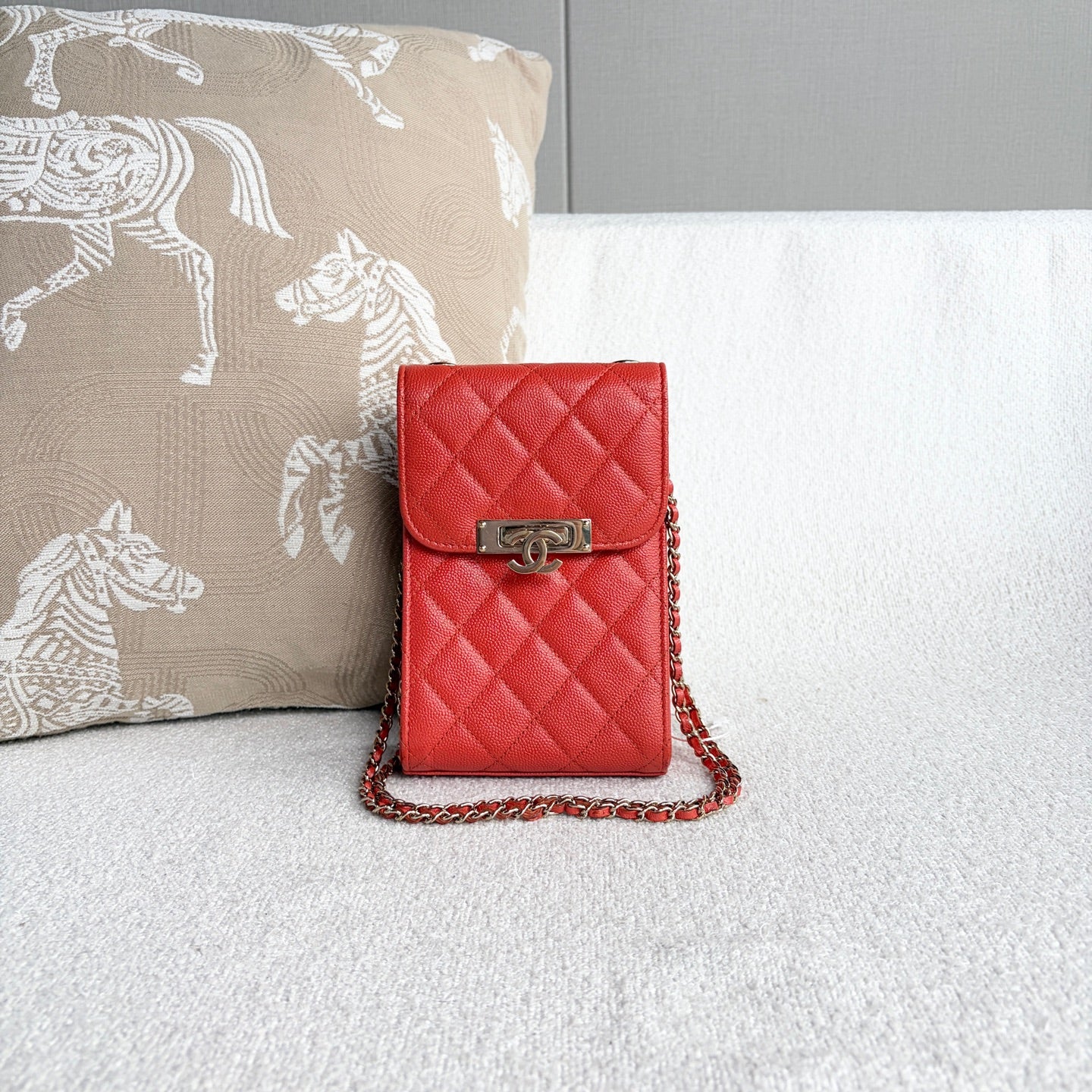 Chanel - Vertical Phone Holder with Chain - Grained calfskin leather - Orange - (mini)
