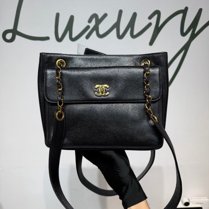 Chanel - Vintage Caviar Front Pocket Tote Bag - Leather - Black - (medium)