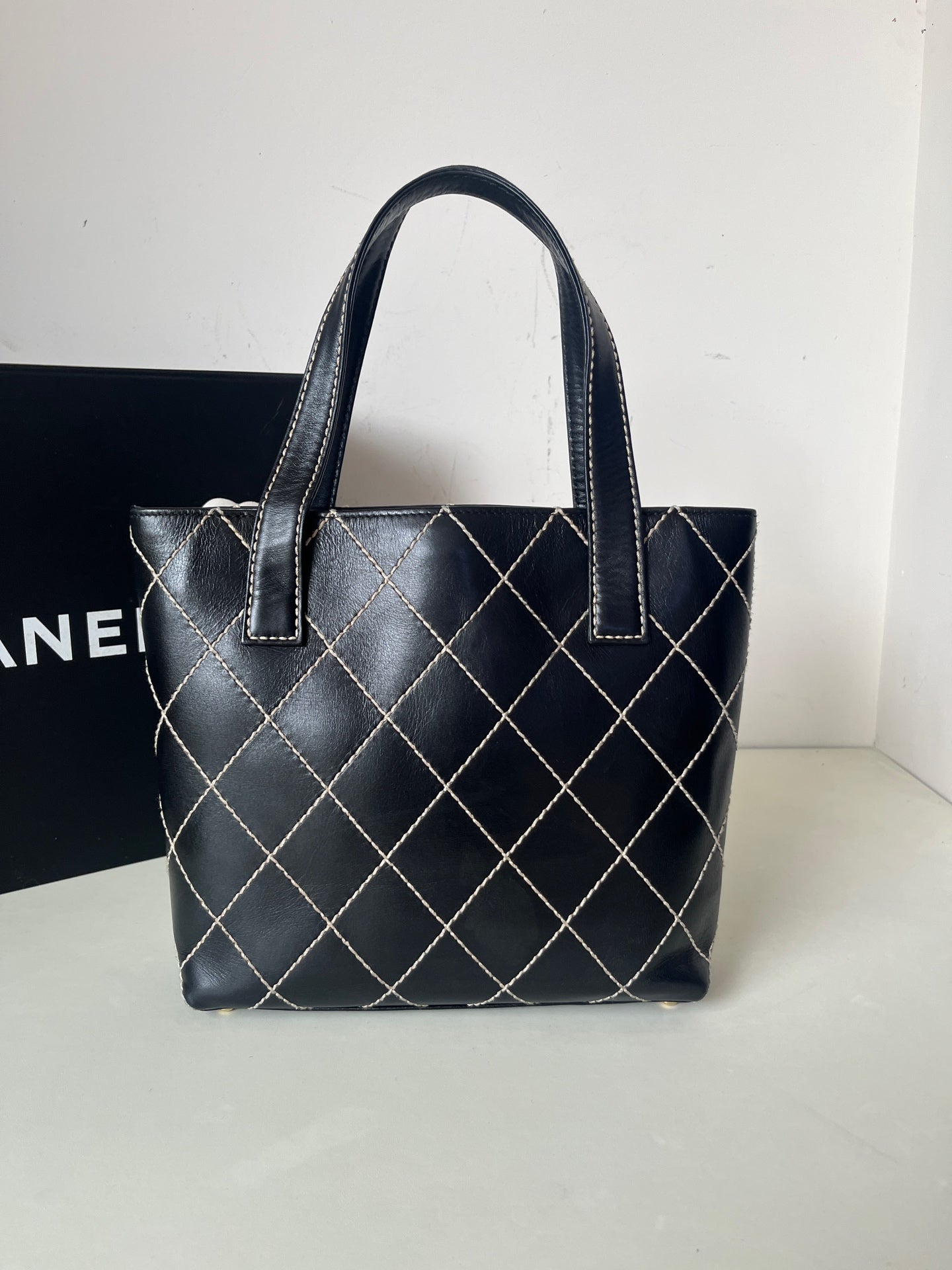 Chanel - Vivienne - Leather - Black - (small)