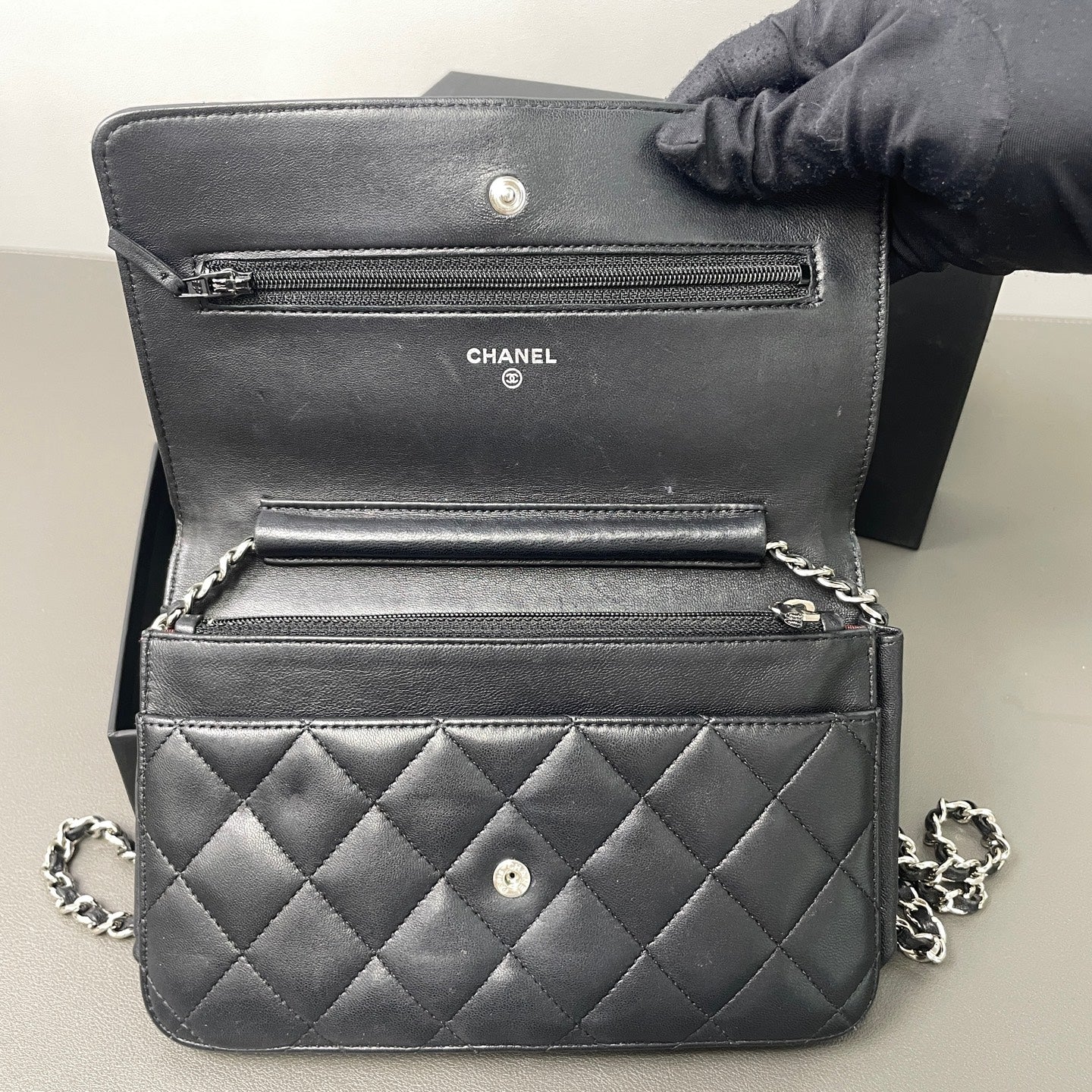 Chanel - Wallet on Chain - Leather - Black - (mini)