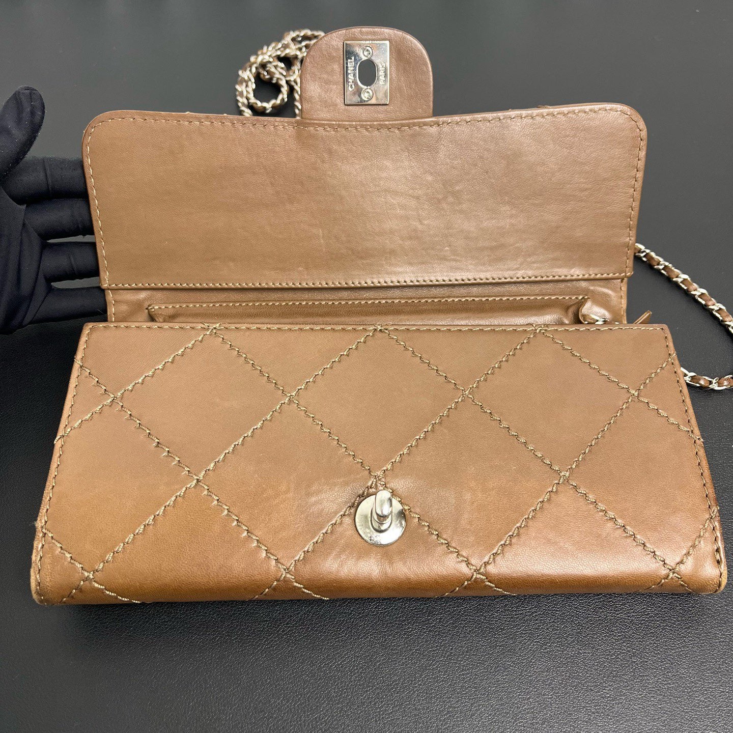 Chanel - Wallet on Chain - Leather - Brown - (mini)