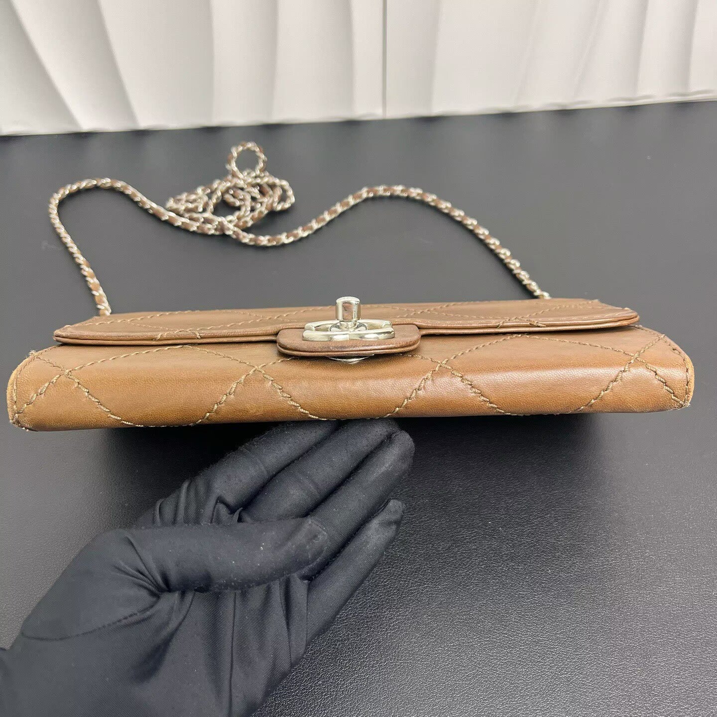 Chanel - Wallet on Chain - Leather - Brown - (mini)