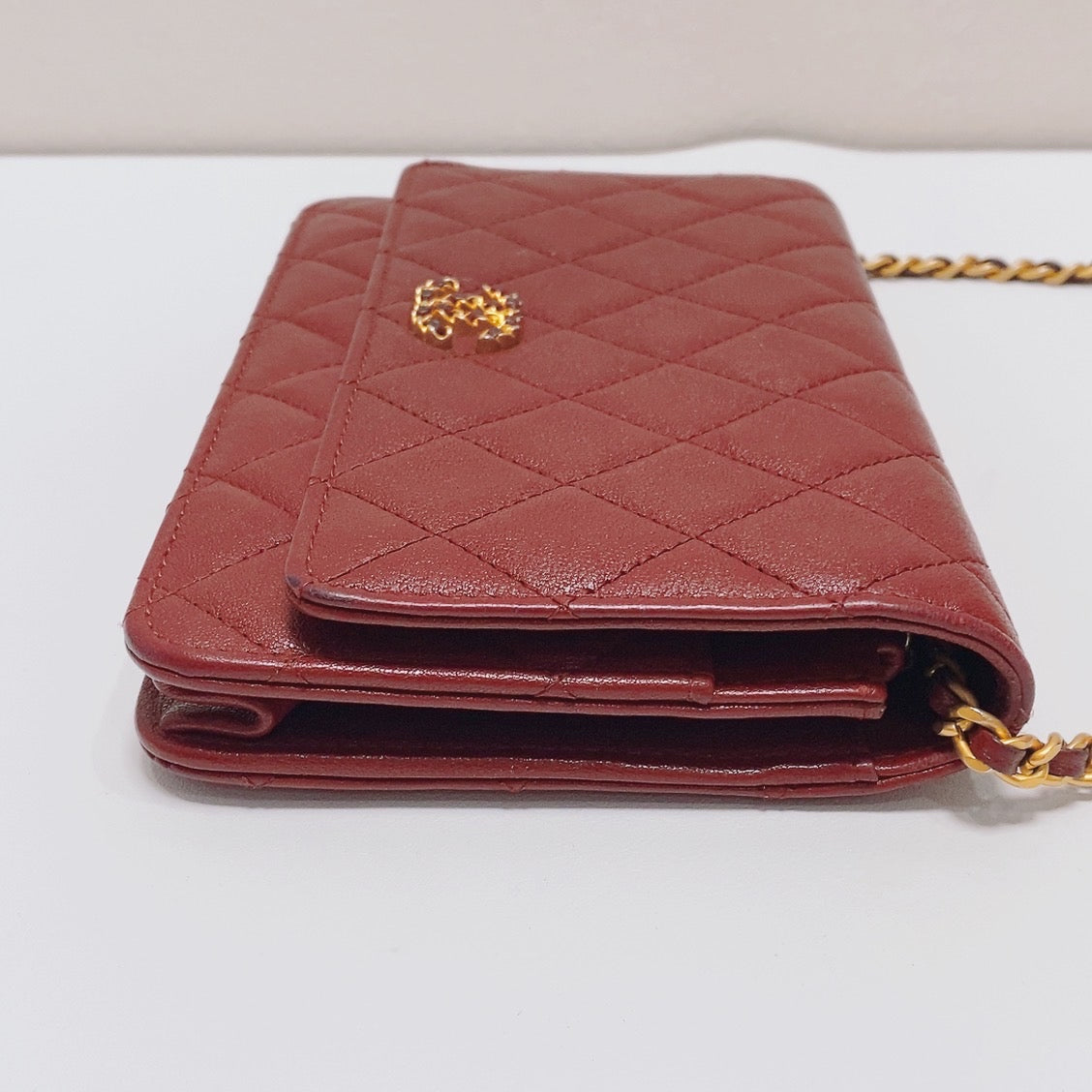 Chanel - Wallet on Chain - Leather - Burgundy - (mini)