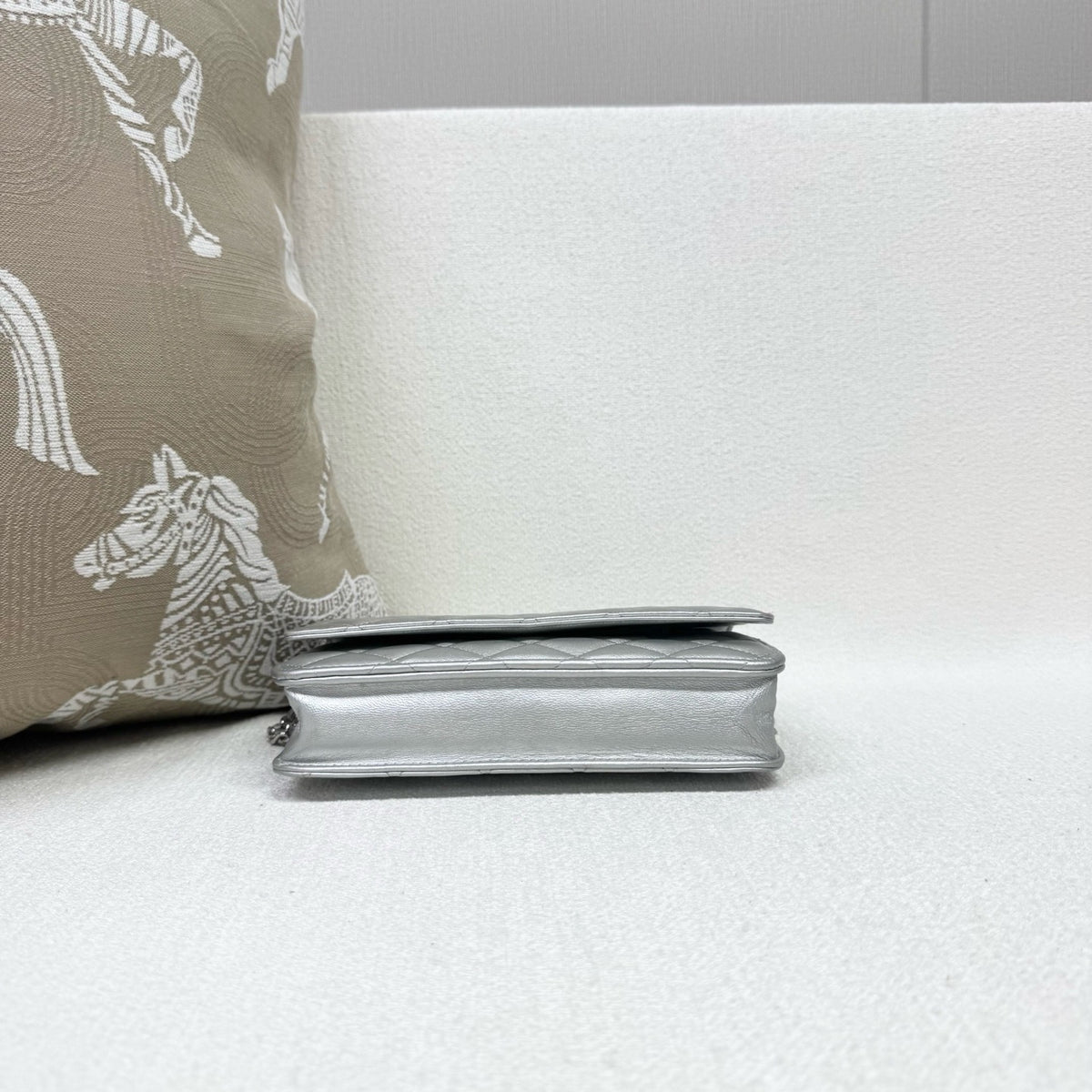 Chanel - Wallet on Chain - Leather - Silver - (mini)