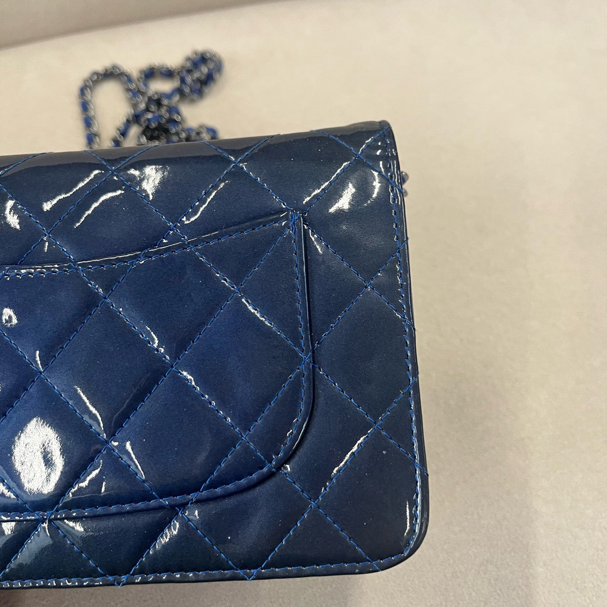 Chanel - Wallet on Chain - Patent leather - Navy - (small)