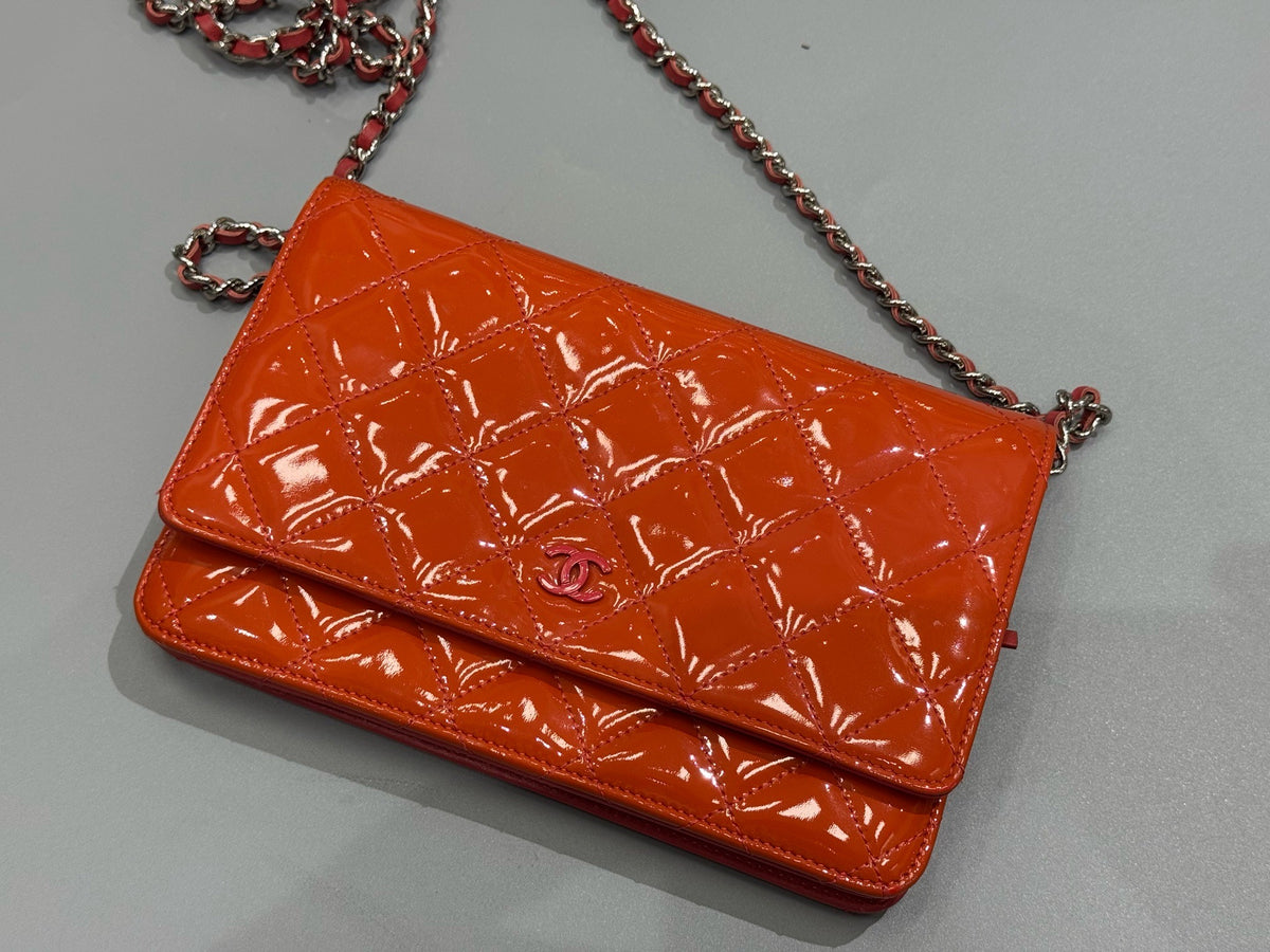 Chanel - Wallet on Chain - Patent leather - Orange - (small)