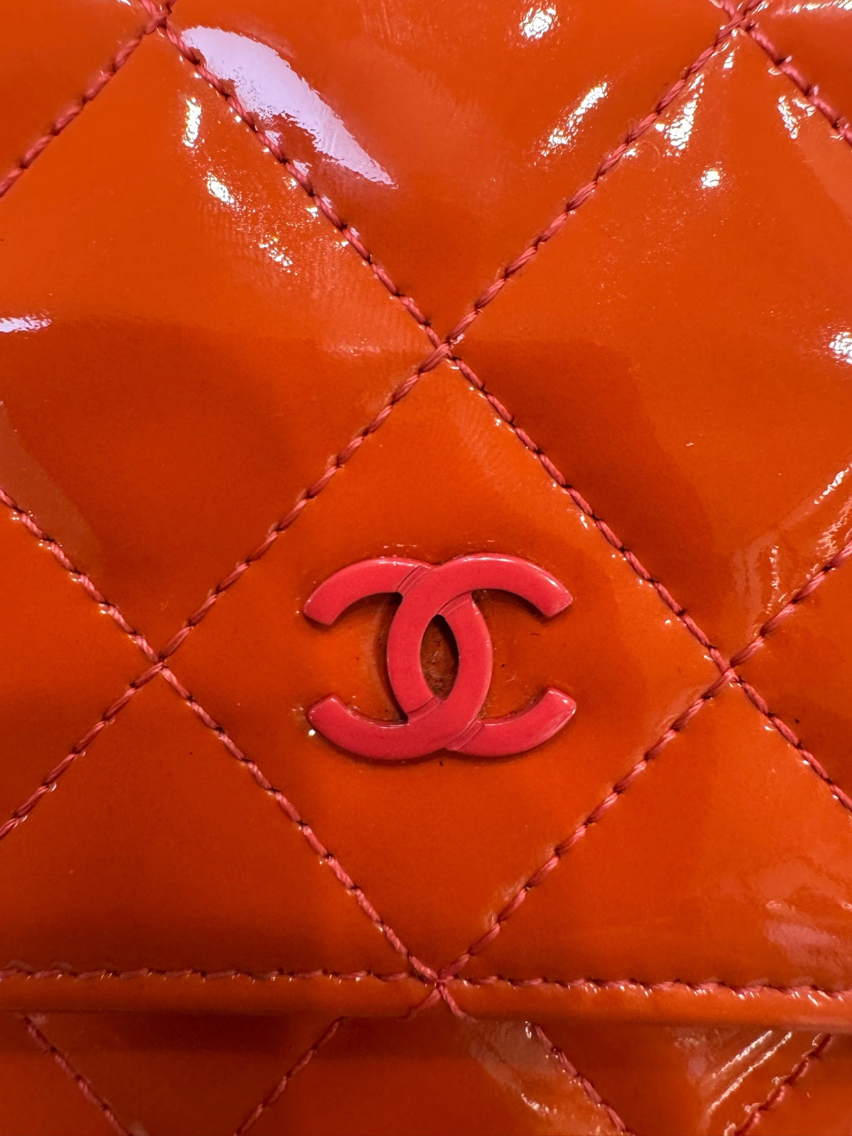 Chanel - Wallet on Chain - Patent leather - Orange - (small)