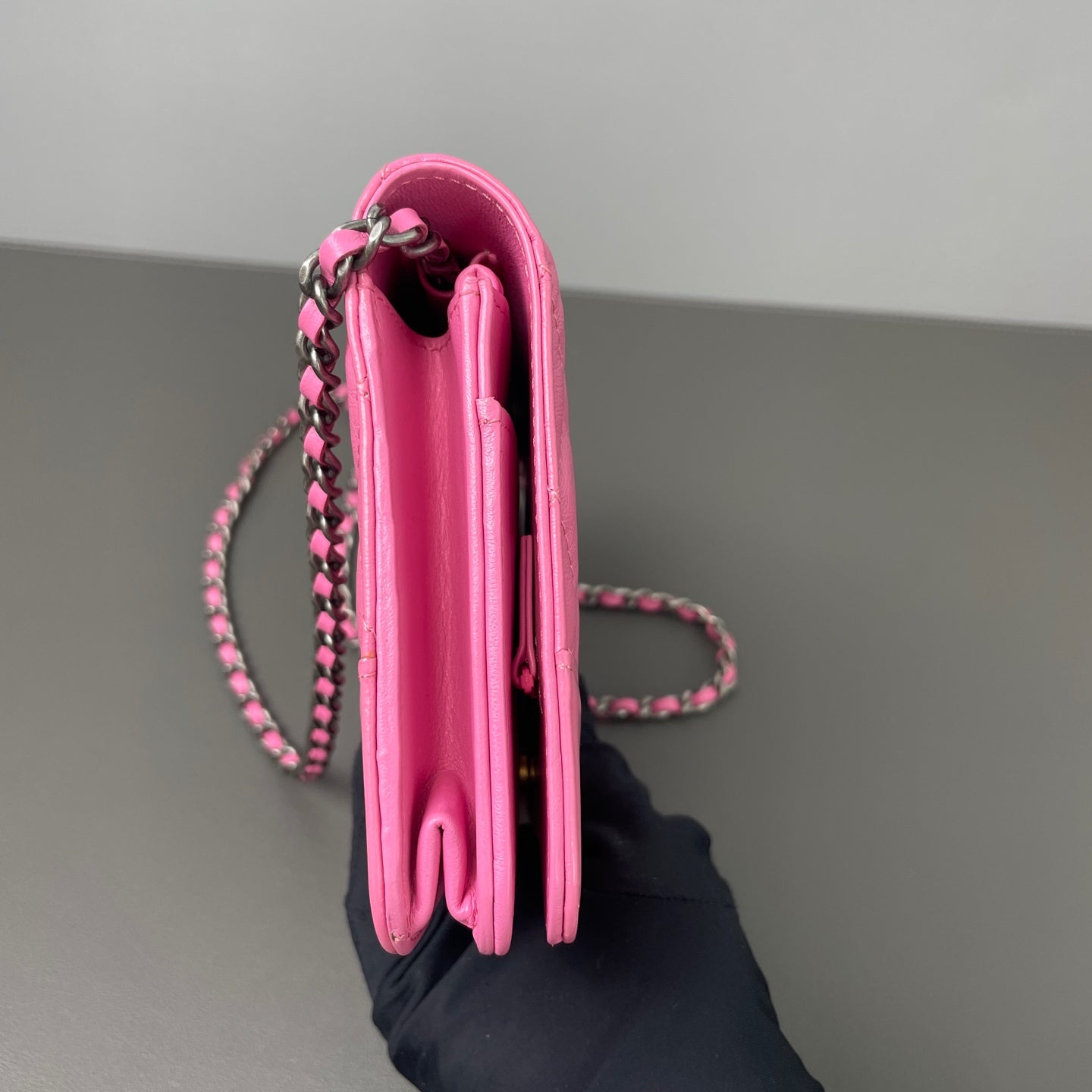 Chanel Wallet On Chain (WOC) Leather Pink - view 3