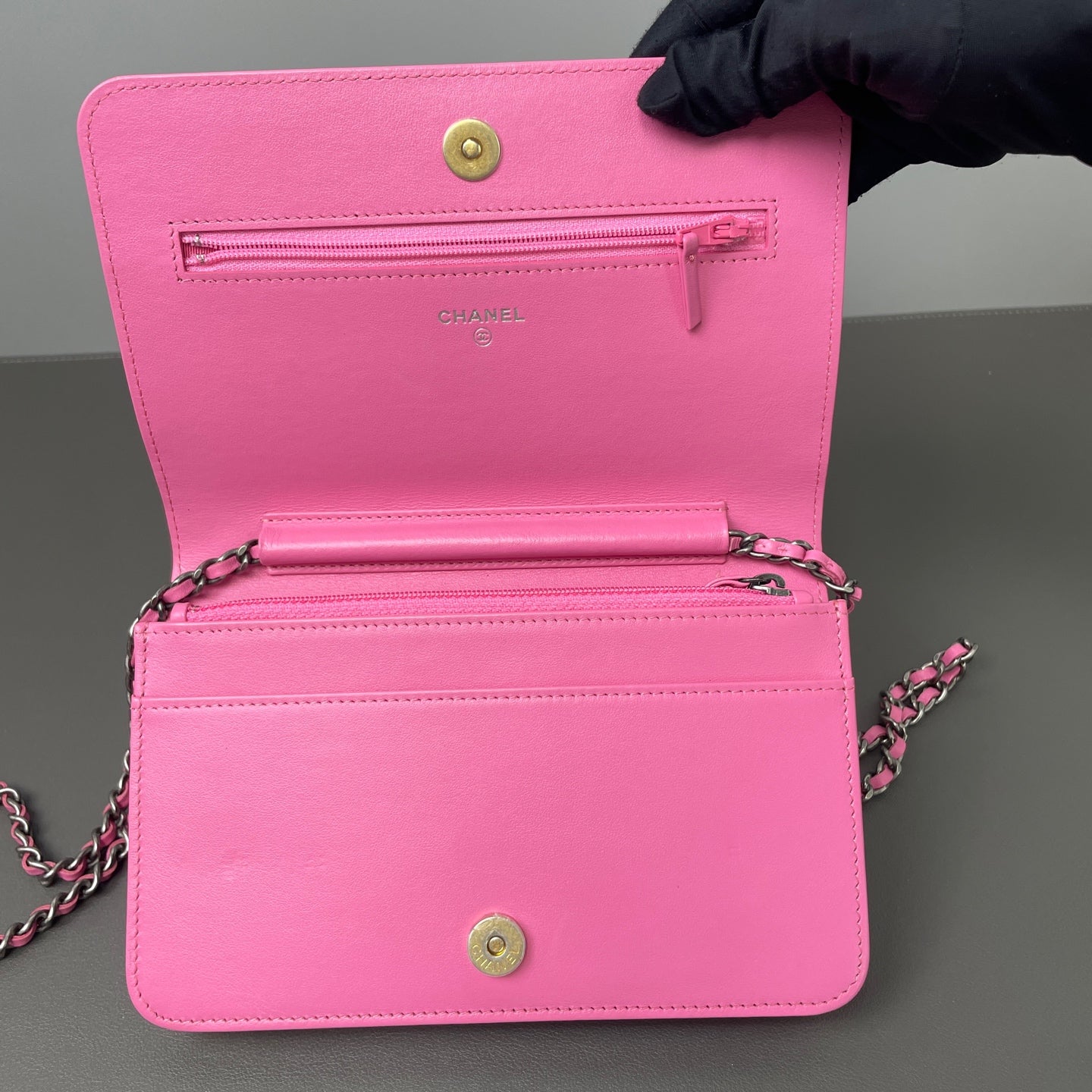 Chanel Wallet On Chain (WOC) Leather Pink - view 5