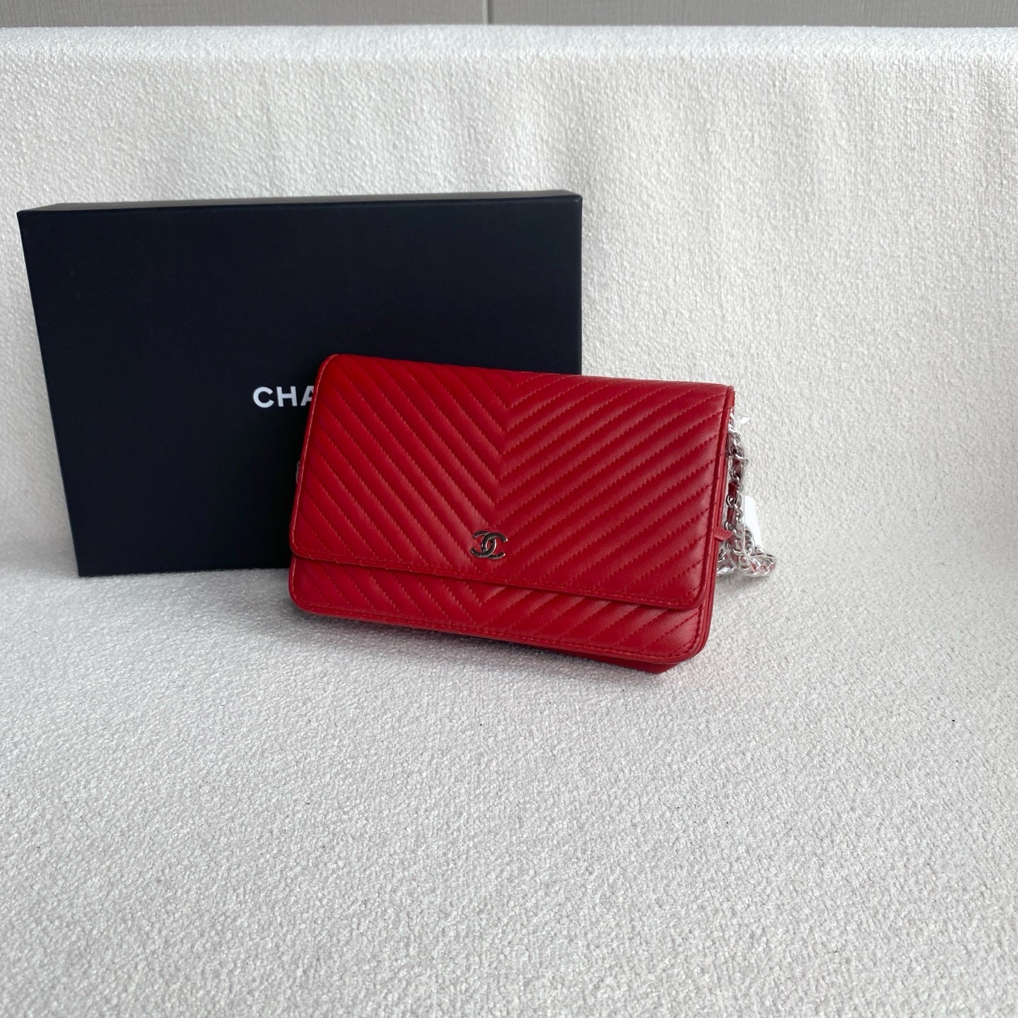 Chanel - Wallet on Chain (WOC) - Lambskin leather - Red - (mini)