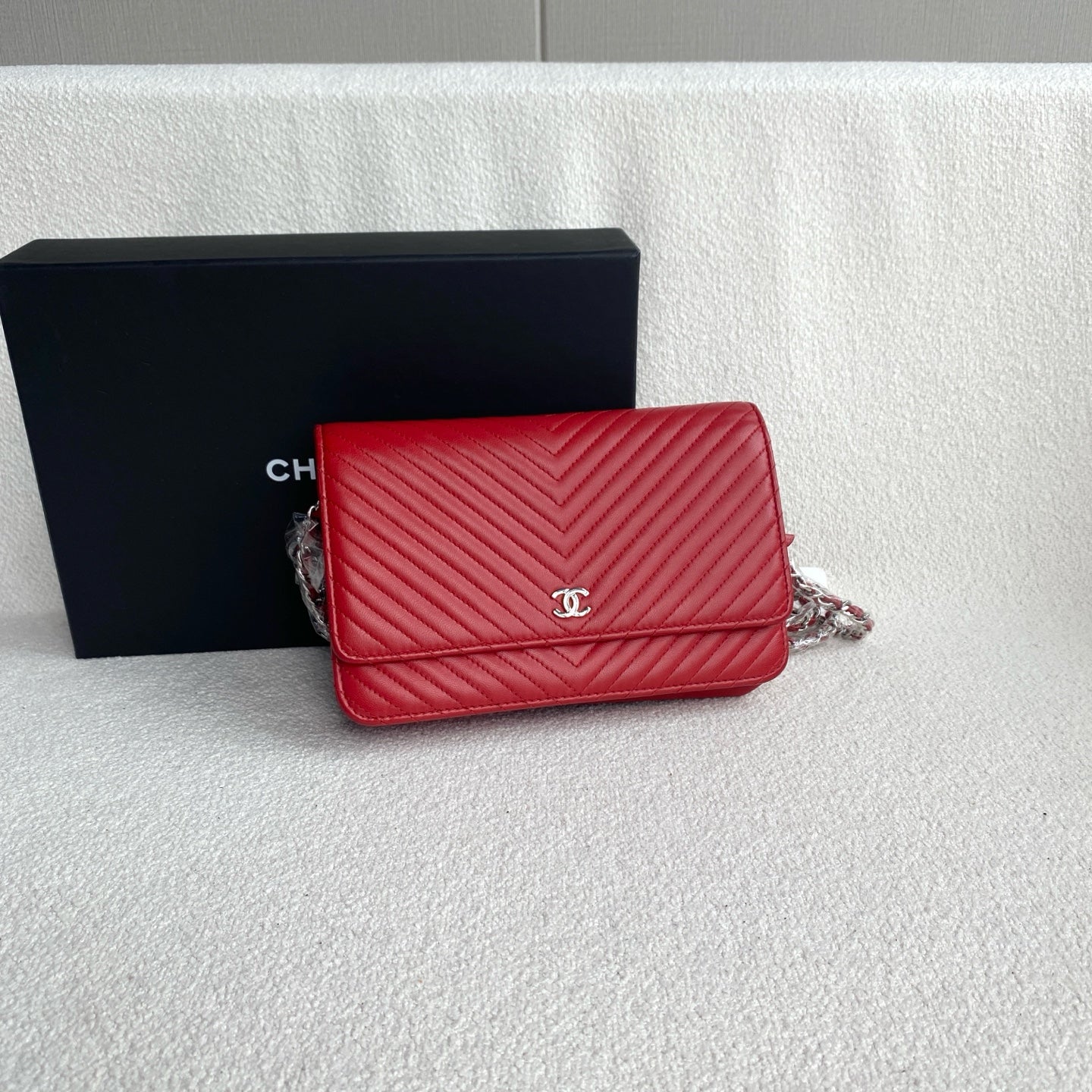 Chanel - Wallet on Chain (WOC) - Lambskin leather - Red - (mini)