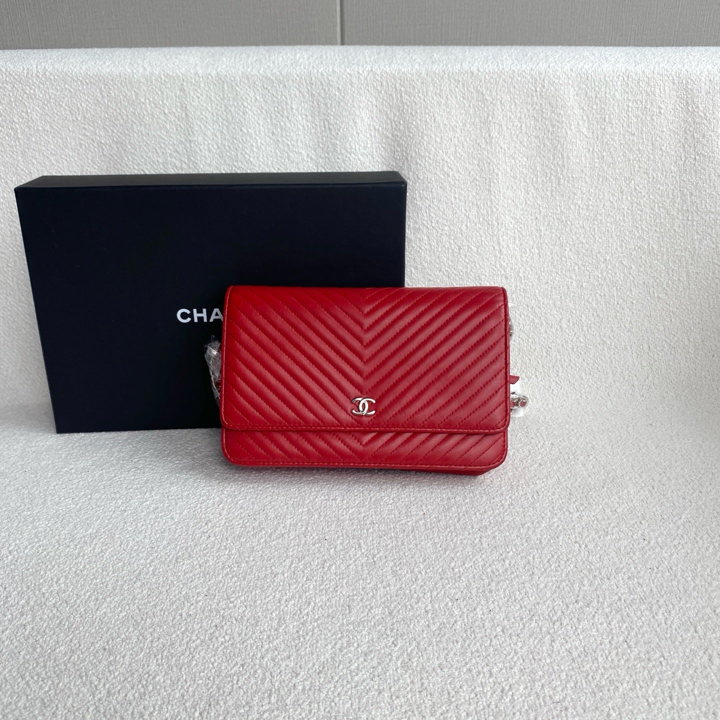 Chanel - Wallet on Chain (WOC) - Lambskin leather - Red - (mini)