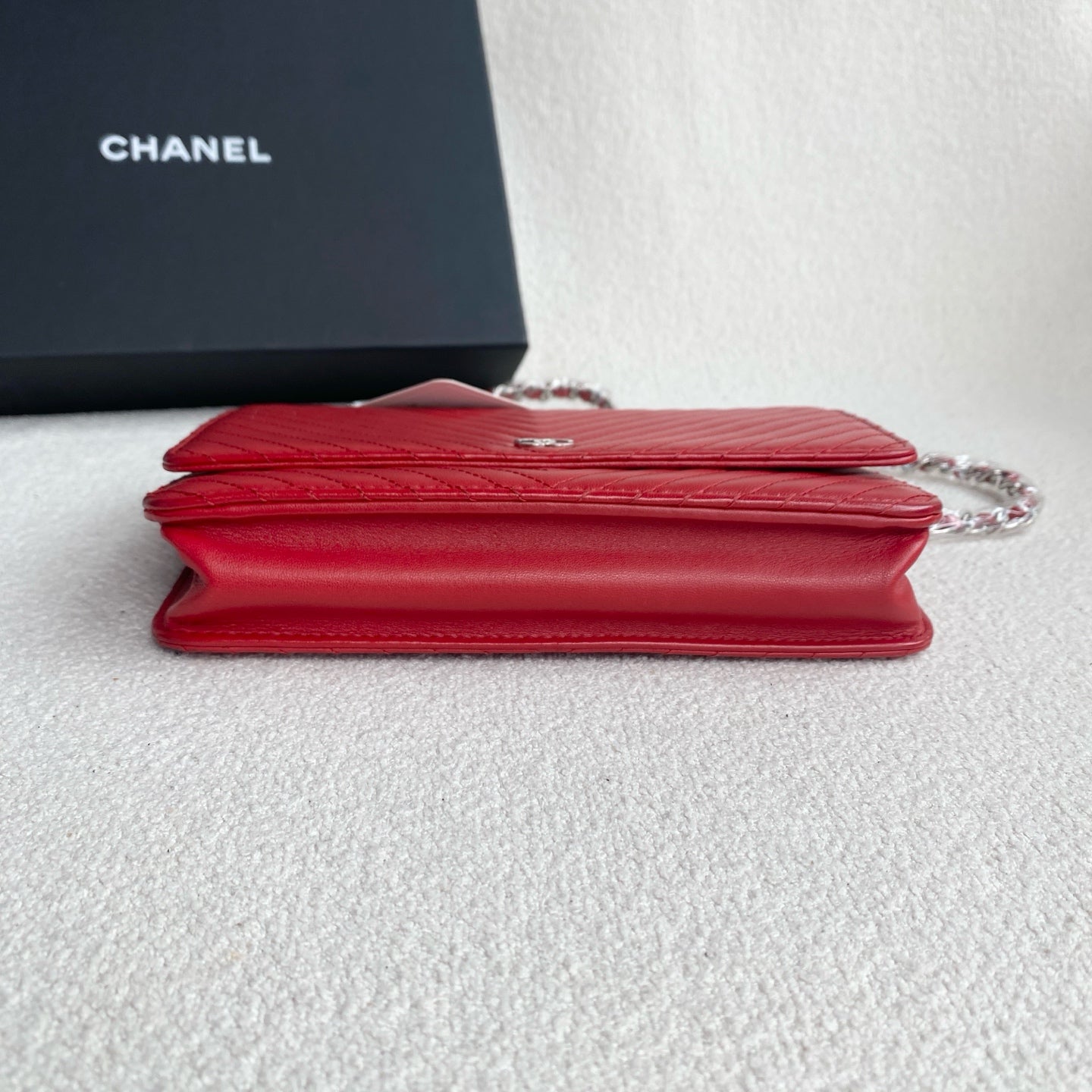 Chanel - Wallet on Chain (WOC) - Lambskin leather - Red - (mini)