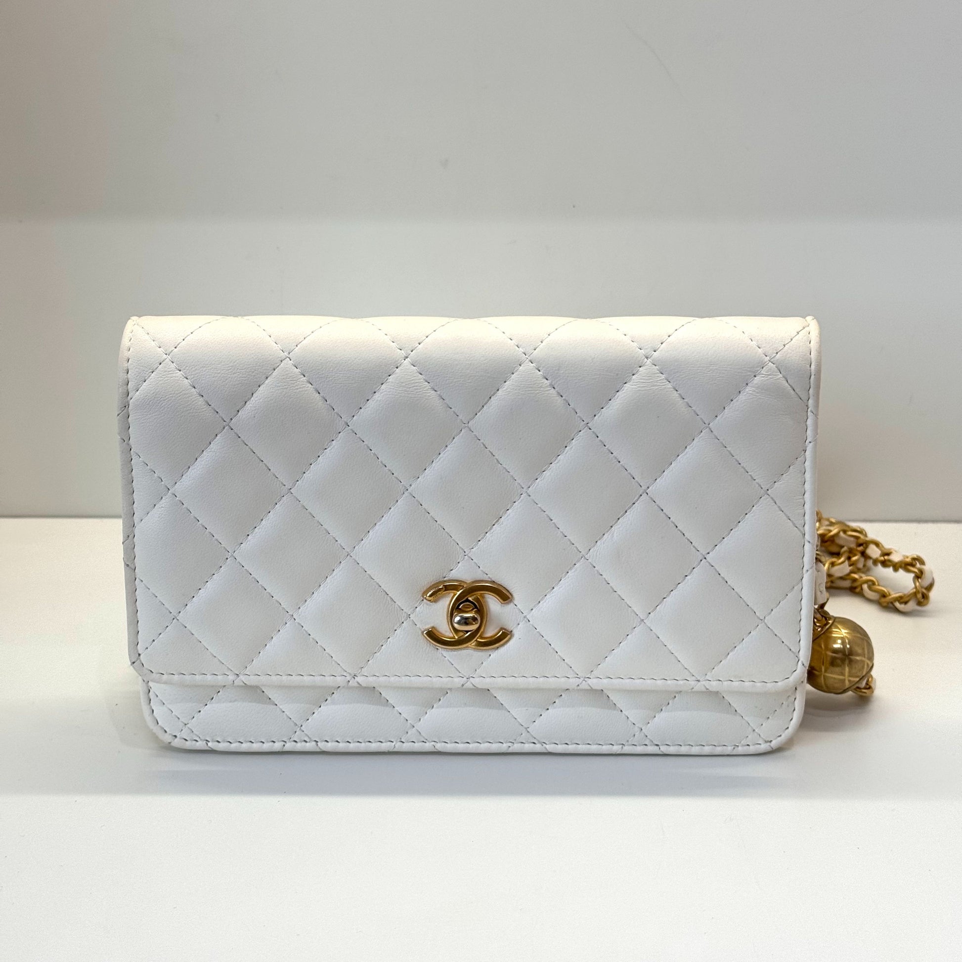 Chanel WOC Leather White - view 1